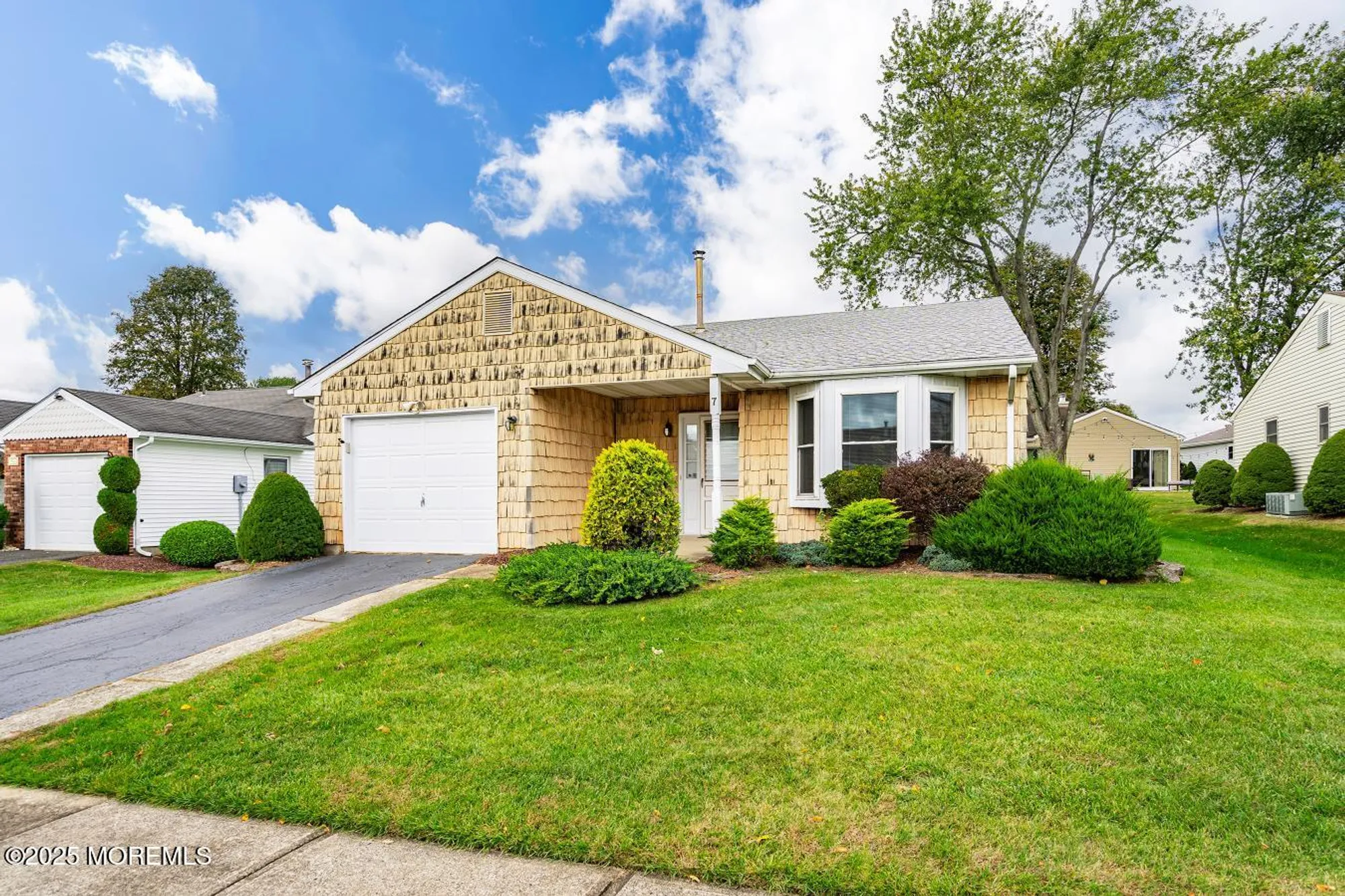 Property Slideshow image 1 of 19 | 7 bishop ct, Marlboro, NJ, 07746