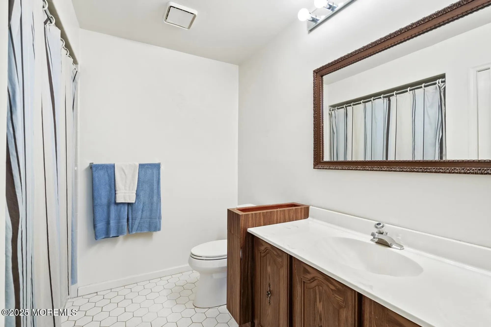 Property Slideshow image 13 of 19 | 7 bishop ct, Marlboro, NJ, 07746