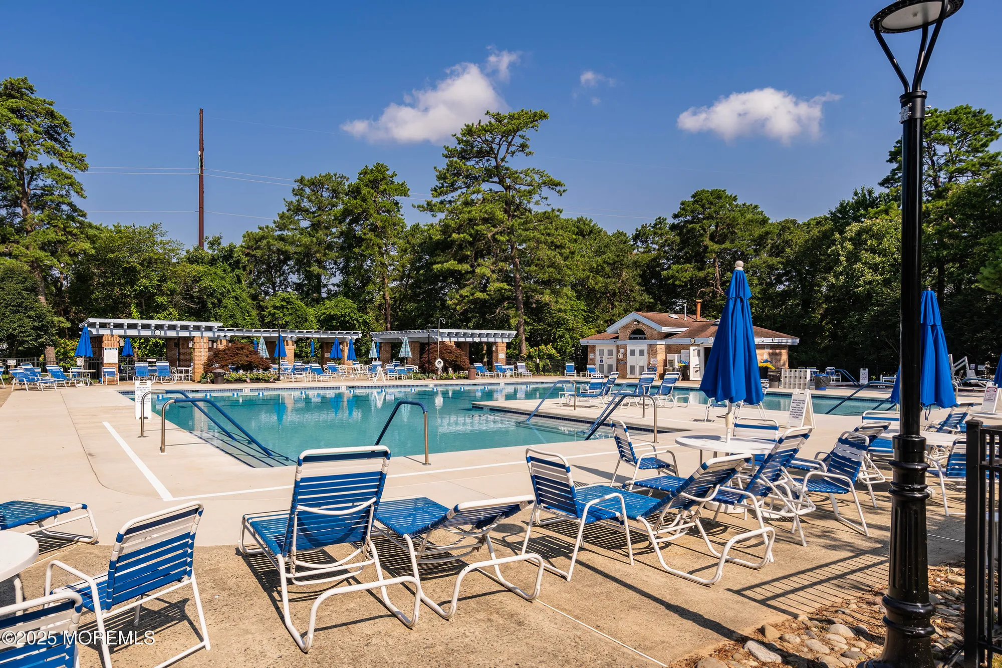 Property Slideshow image 31 of 40 | 1136b thornbury ln, Manchester, NJ, 08759