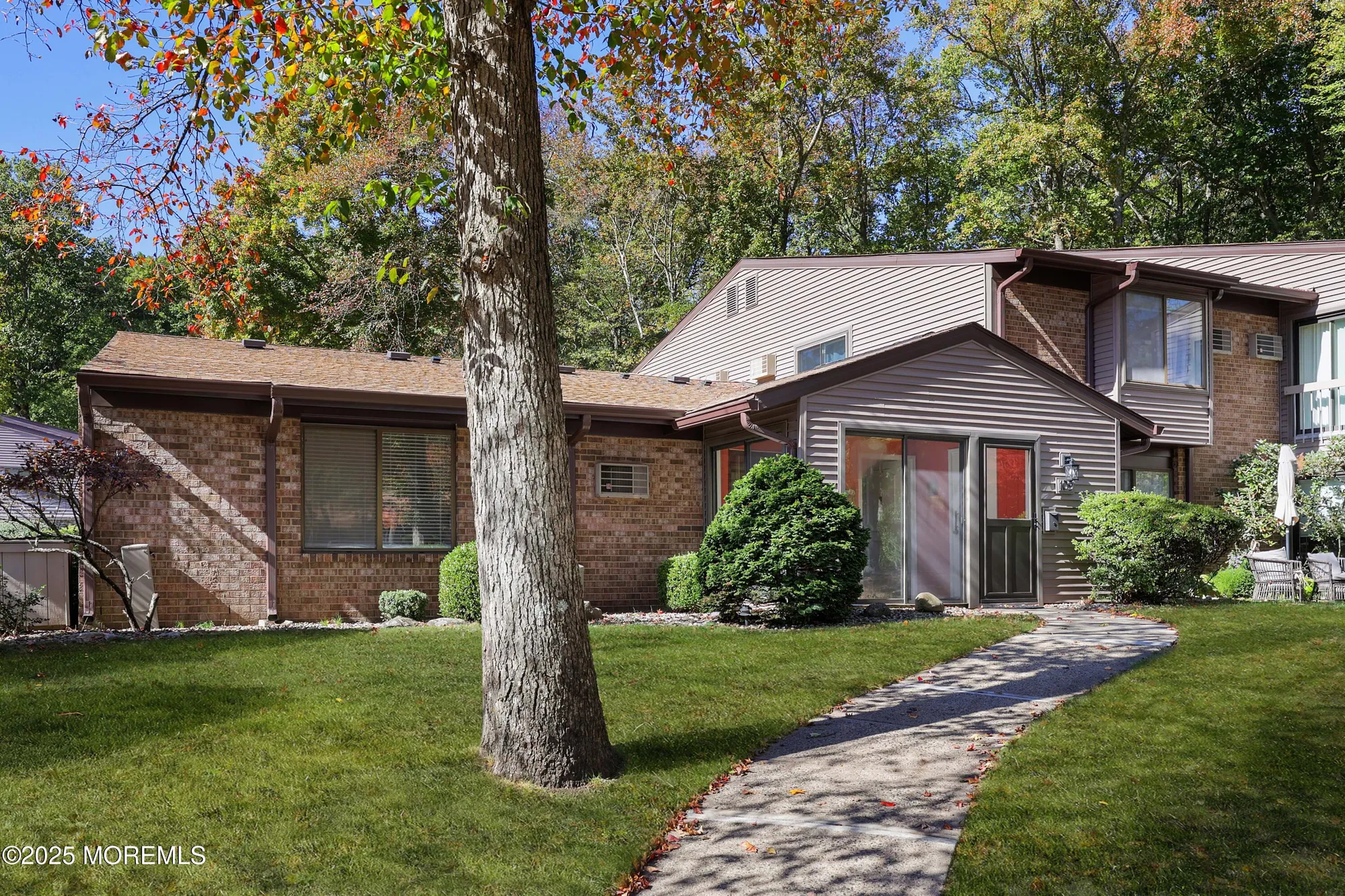 Property Slideshow image 29 of 38 | 109 lexington ct, Red Bank, NJ, 07701