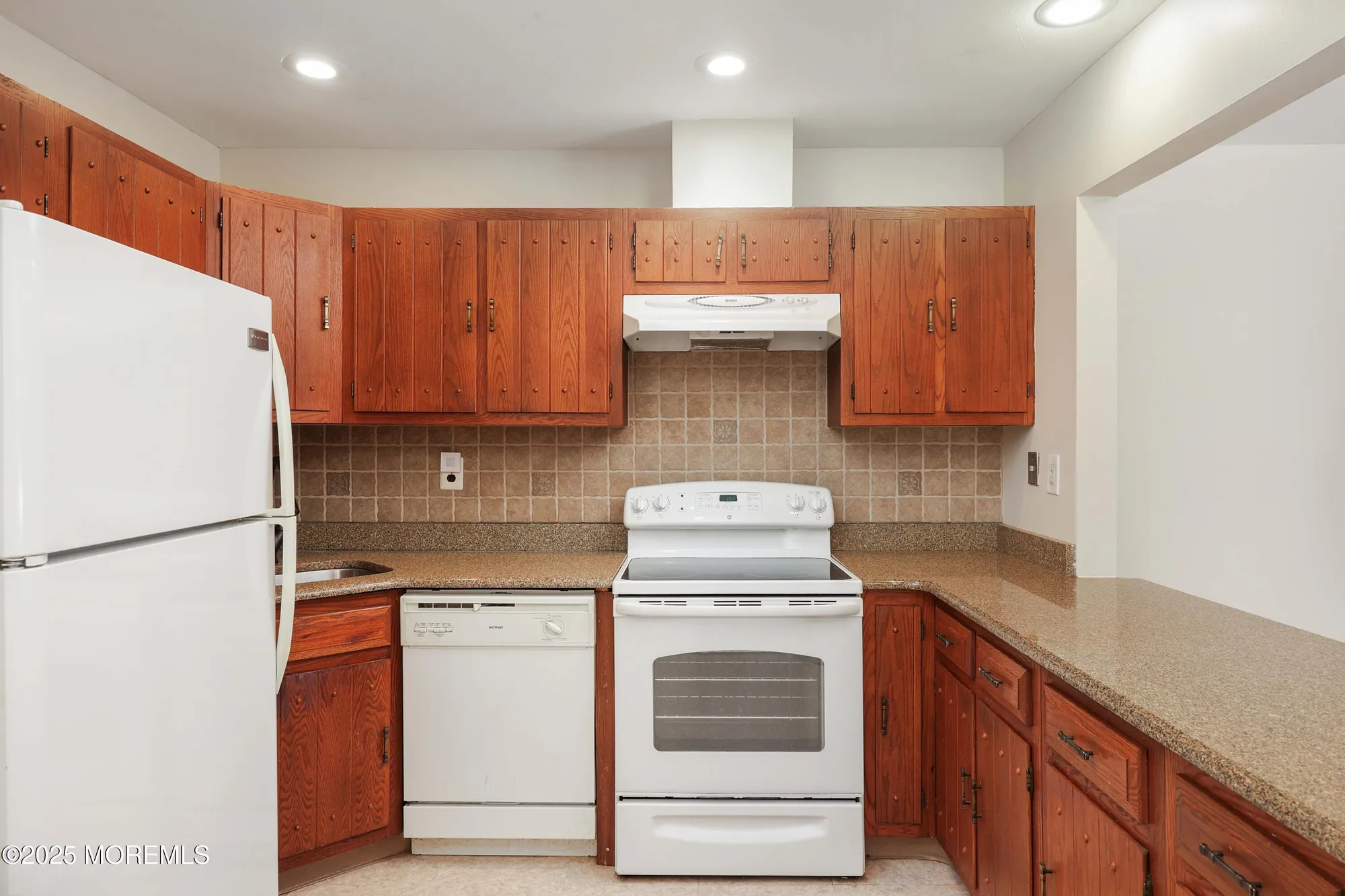 Property Slideshow image 16 of 38 | 109 lexington ct, Red Bank, NJ, 07701