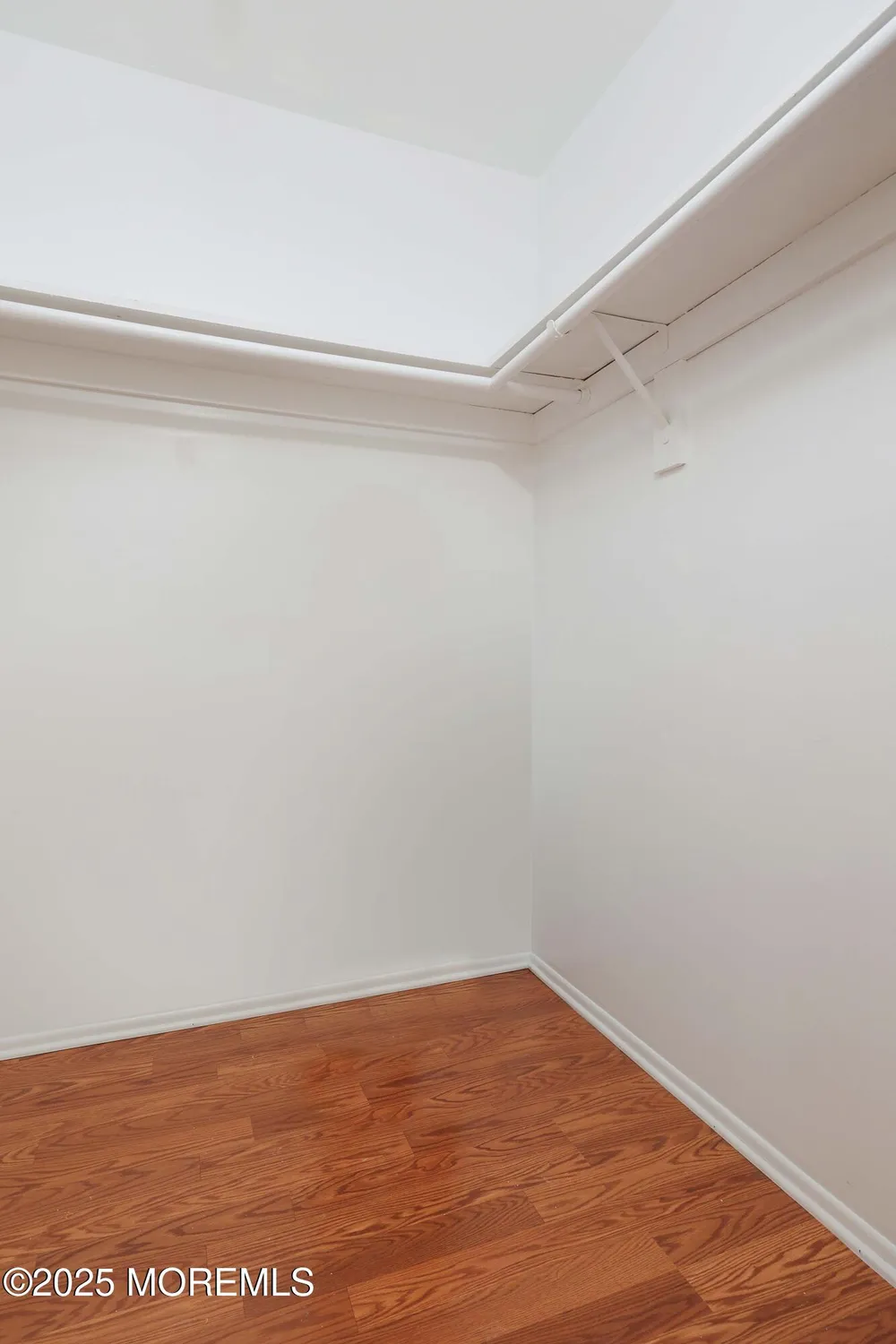 Property Slideshow image 23 of 38 | 109 lexington ct, Red Bank, NJ, 07701
