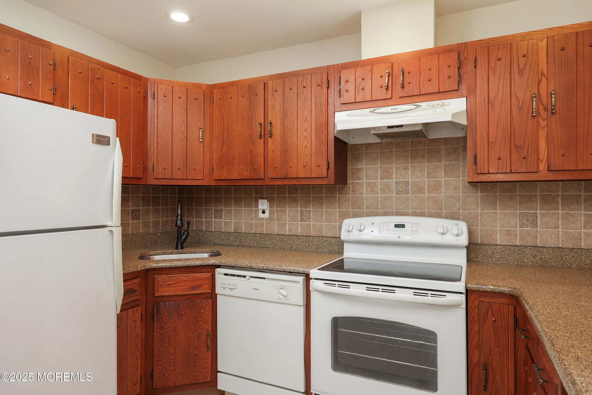 Property Slideshow image 19 of 38 | 109 lexington ct, Red Bank, NJ, 07701