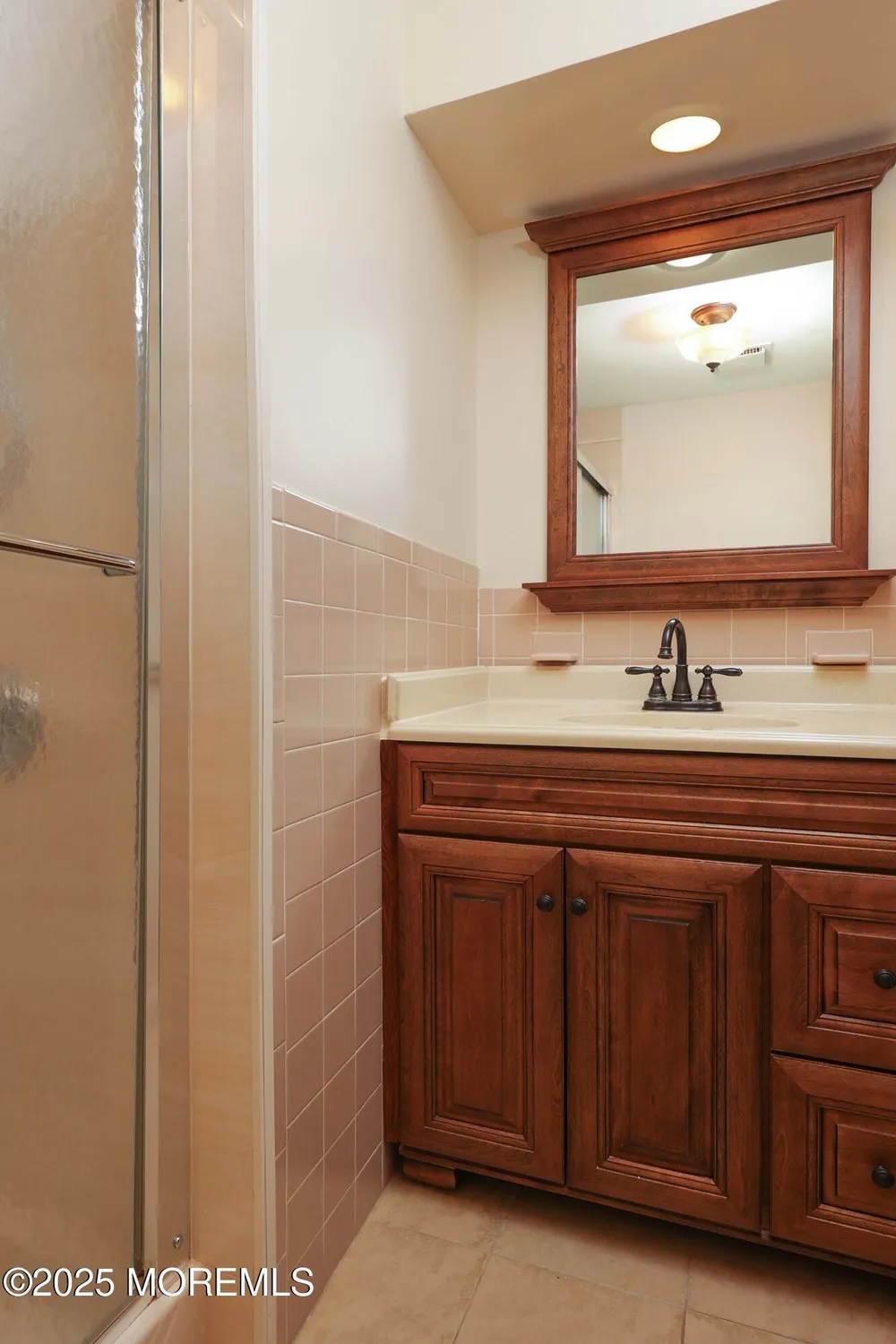 Property Slideshow image 27 of 38 | 109 lexington ct, Red Bank, NJ, 07701
