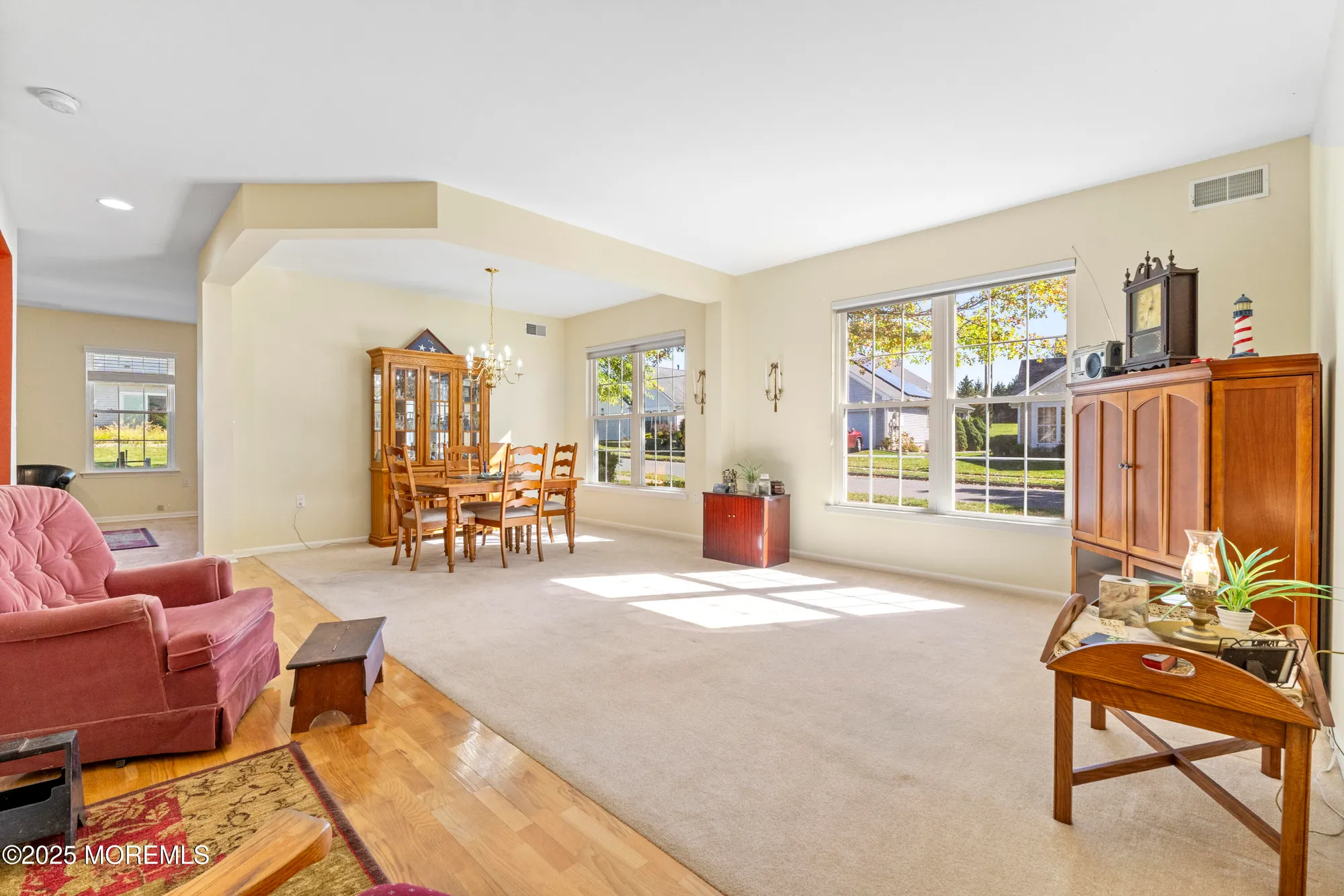 Property Slideshow image 7 of 46 | 2 stafford ln, Belvidere, NJ, 07823