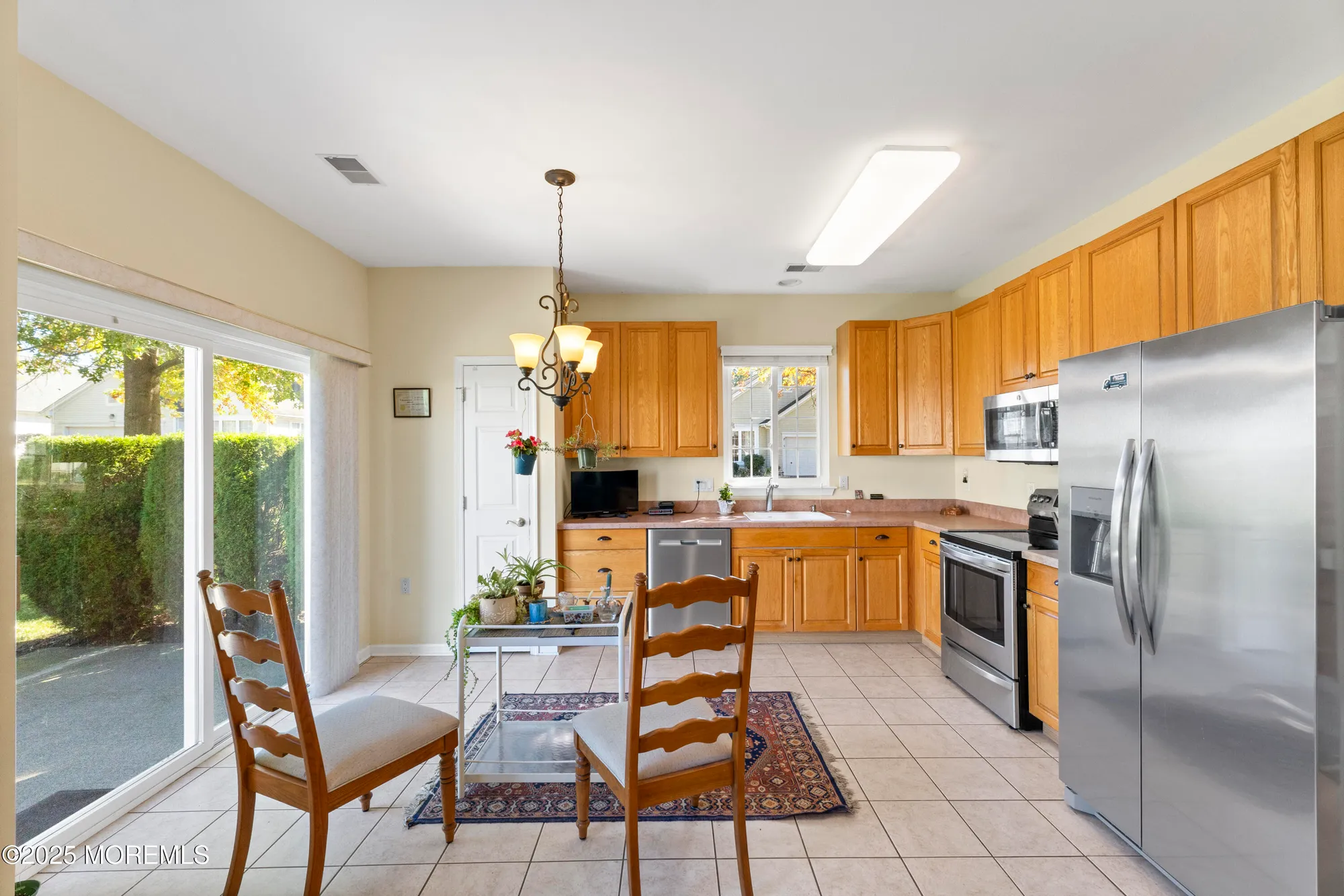 Property Slideshow image 12 of 46 | 2 stafford ln, Belvidere, NJ, 07823