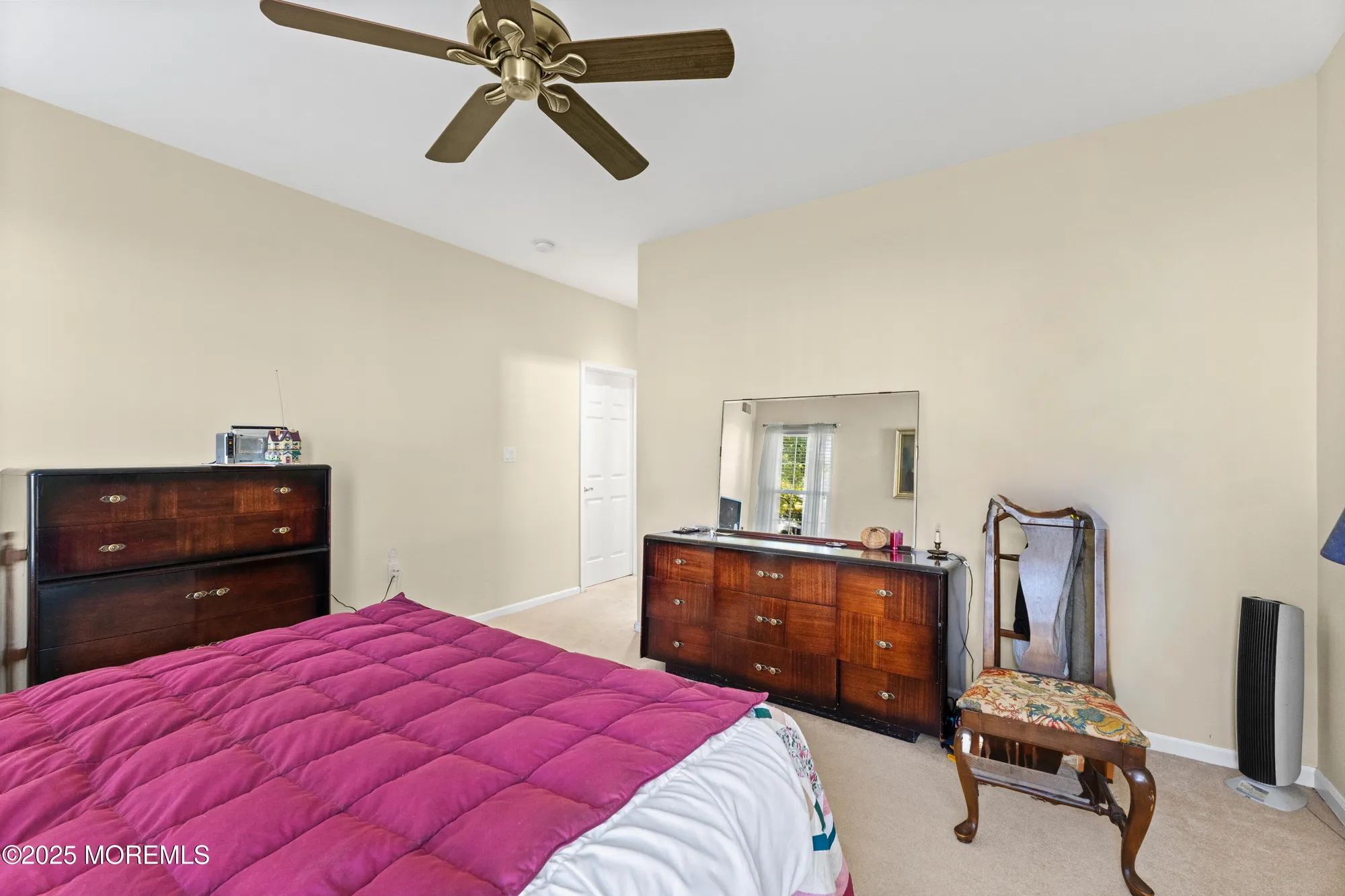 Property Slideshow image 22 of 46 | 2 stafford ln, Belvidere, NJ, 07823