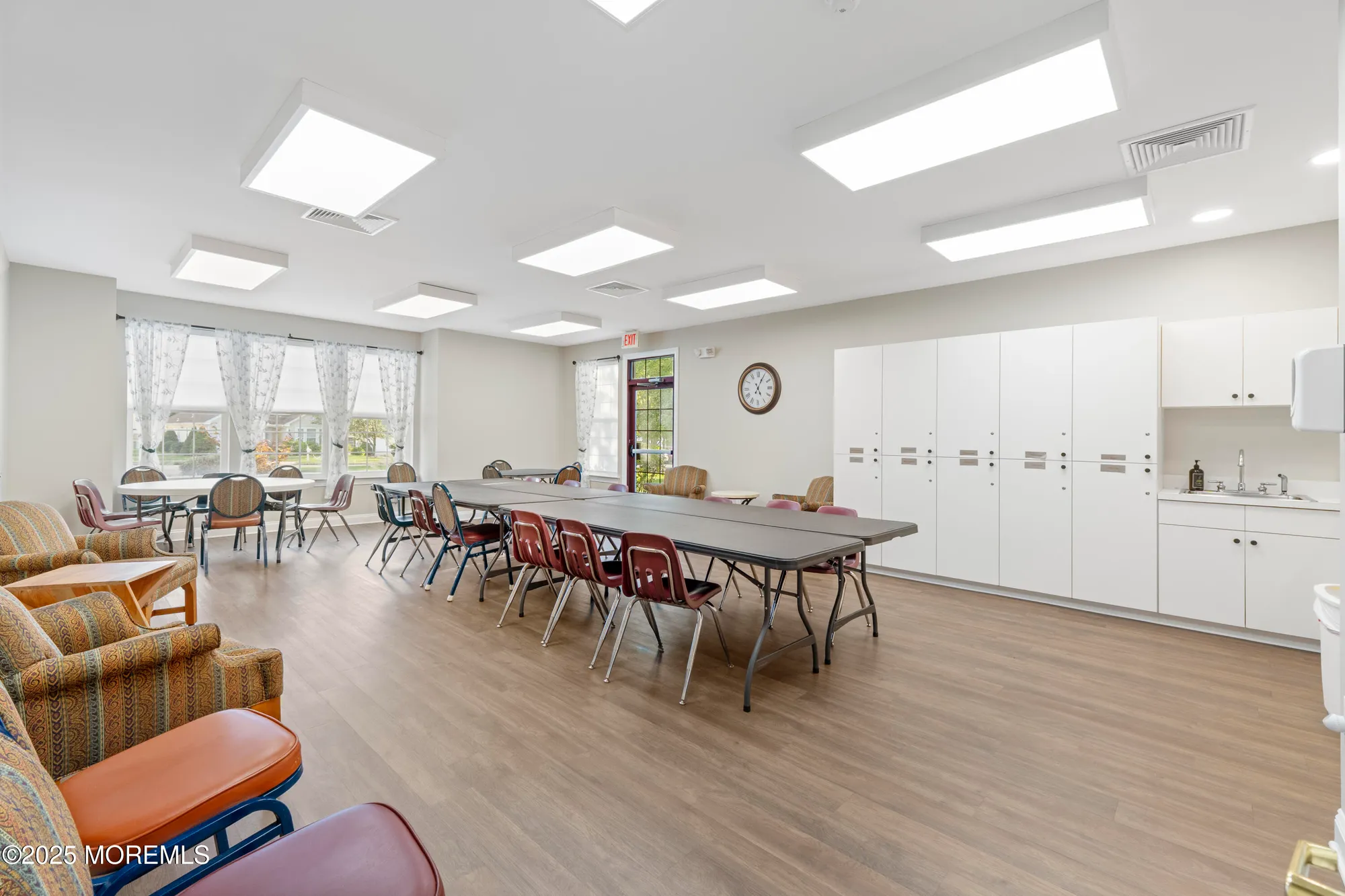 Property Slideshow image 31 of 46 | 2 stafford ln, Belvidere, NJ, 07823