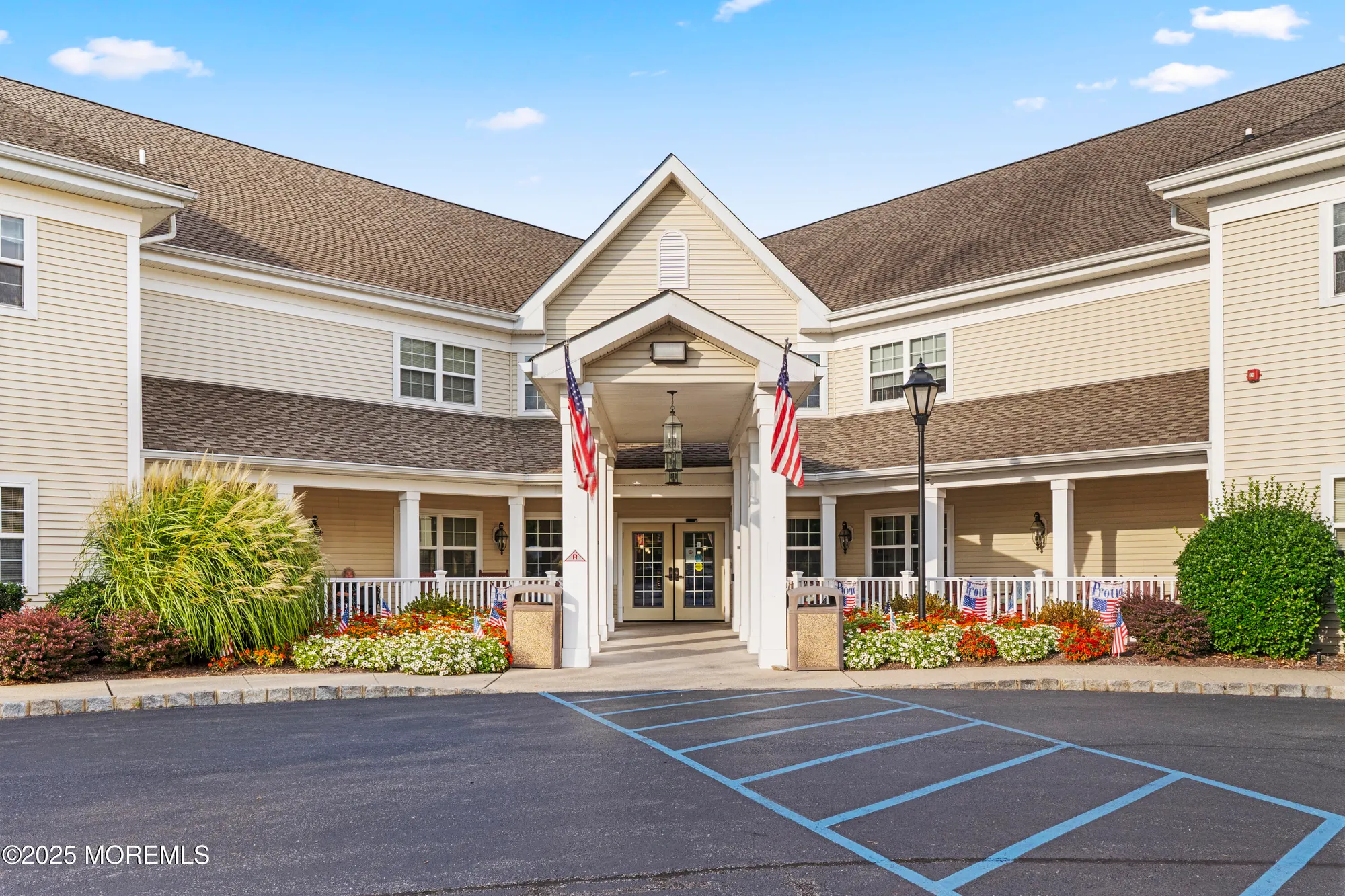 Property Slideshow image 25 of 46 | 2 stafford ln, Belvidere, NJ, 07823