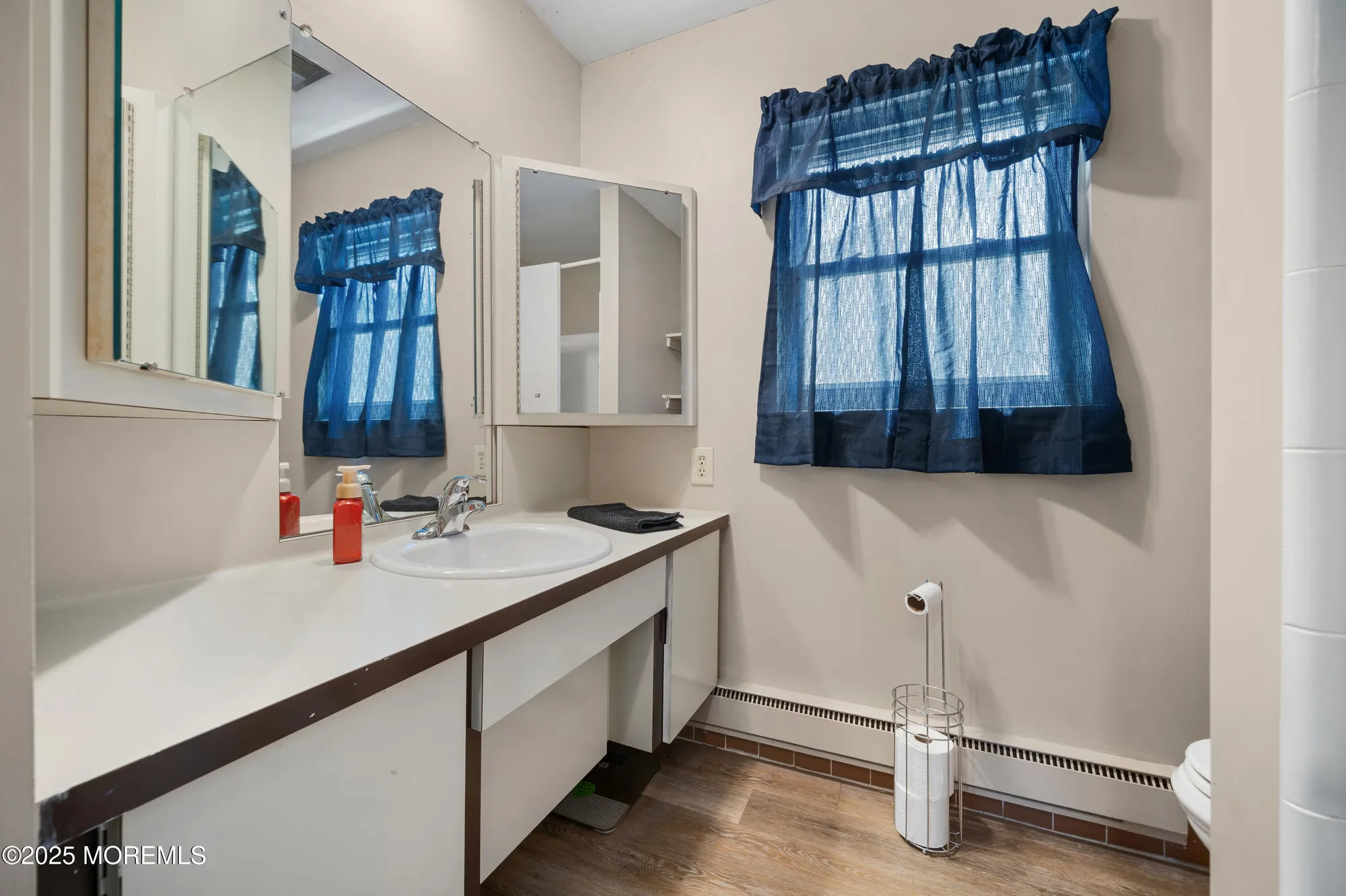Property Slideshow image 13 of 29 | 39 cambridge ct e, Lakewood, NJ, 08701