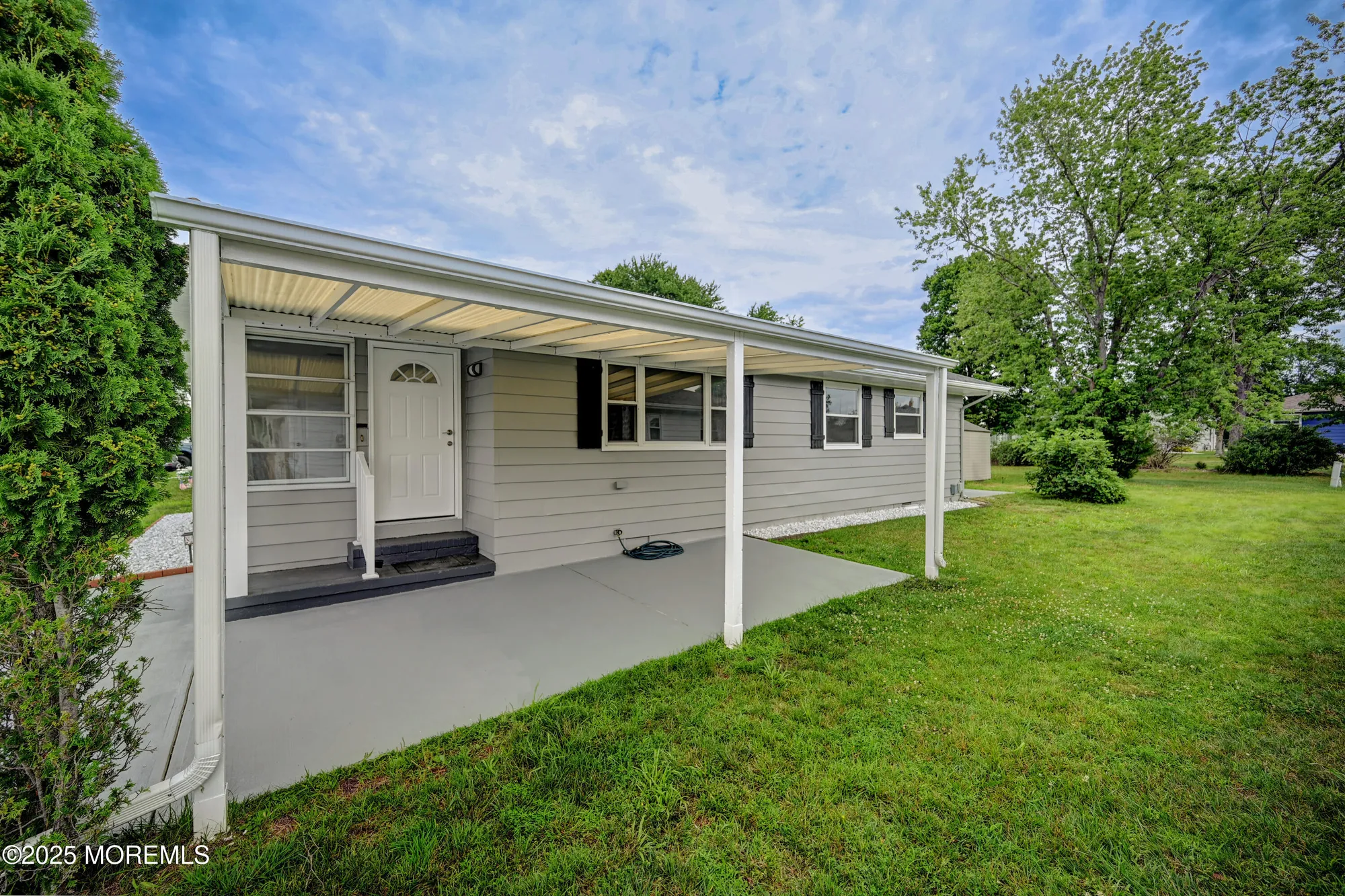 Property Slideshow image 4 of 36 | 234 charlotteville dr, Toms River, NJ, 08757