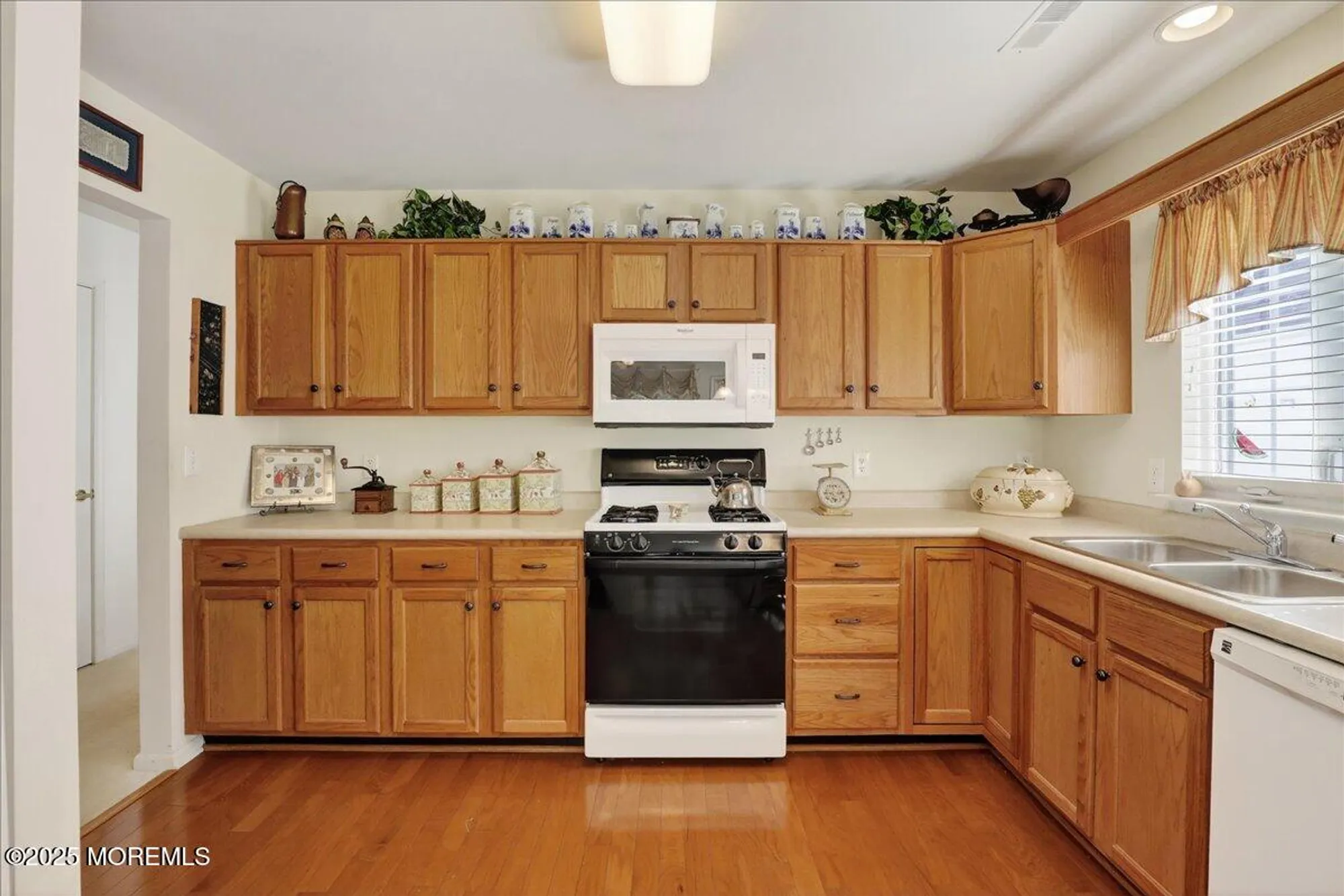 Property Slideshow image 15 of 46 | 54 merion ln, Jackson, NJ, 08527