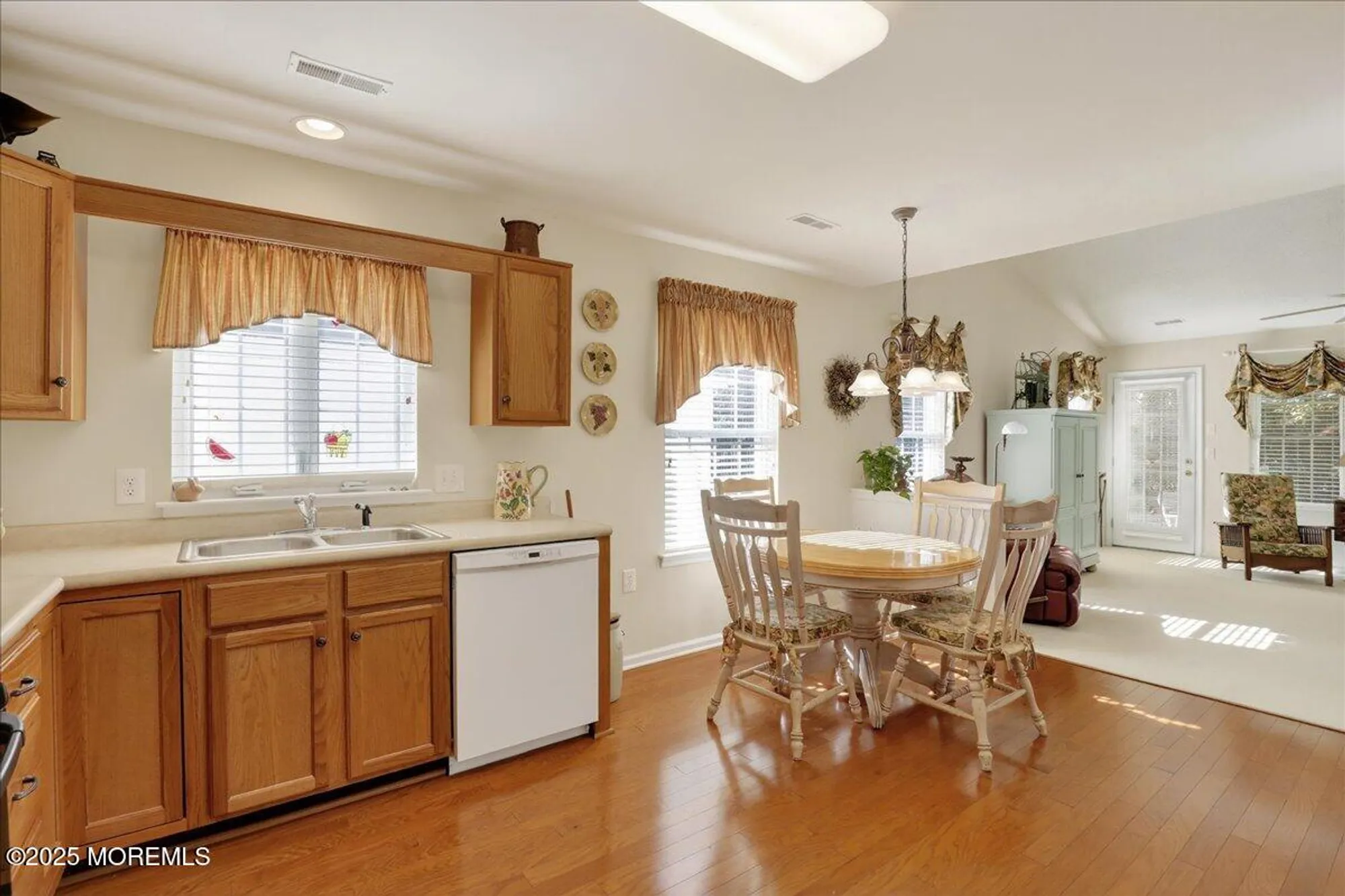 Property Slideshow image 16 of 46 | 54 merion ln, Jackson, NJ, 08527