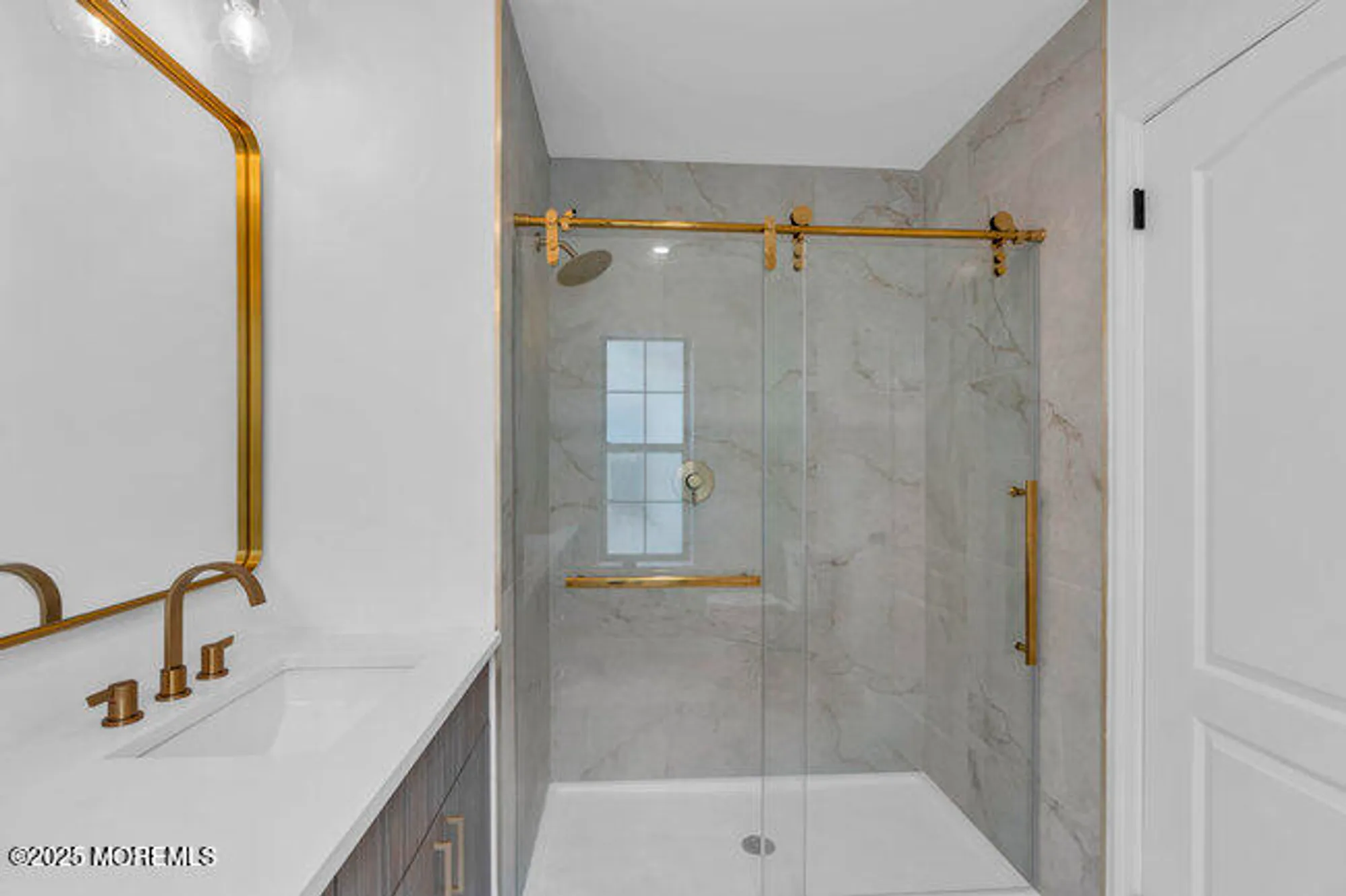 Property Slideshow image 14 of 19 | 11 sedgwick sq, Jackson, NJ, 08527