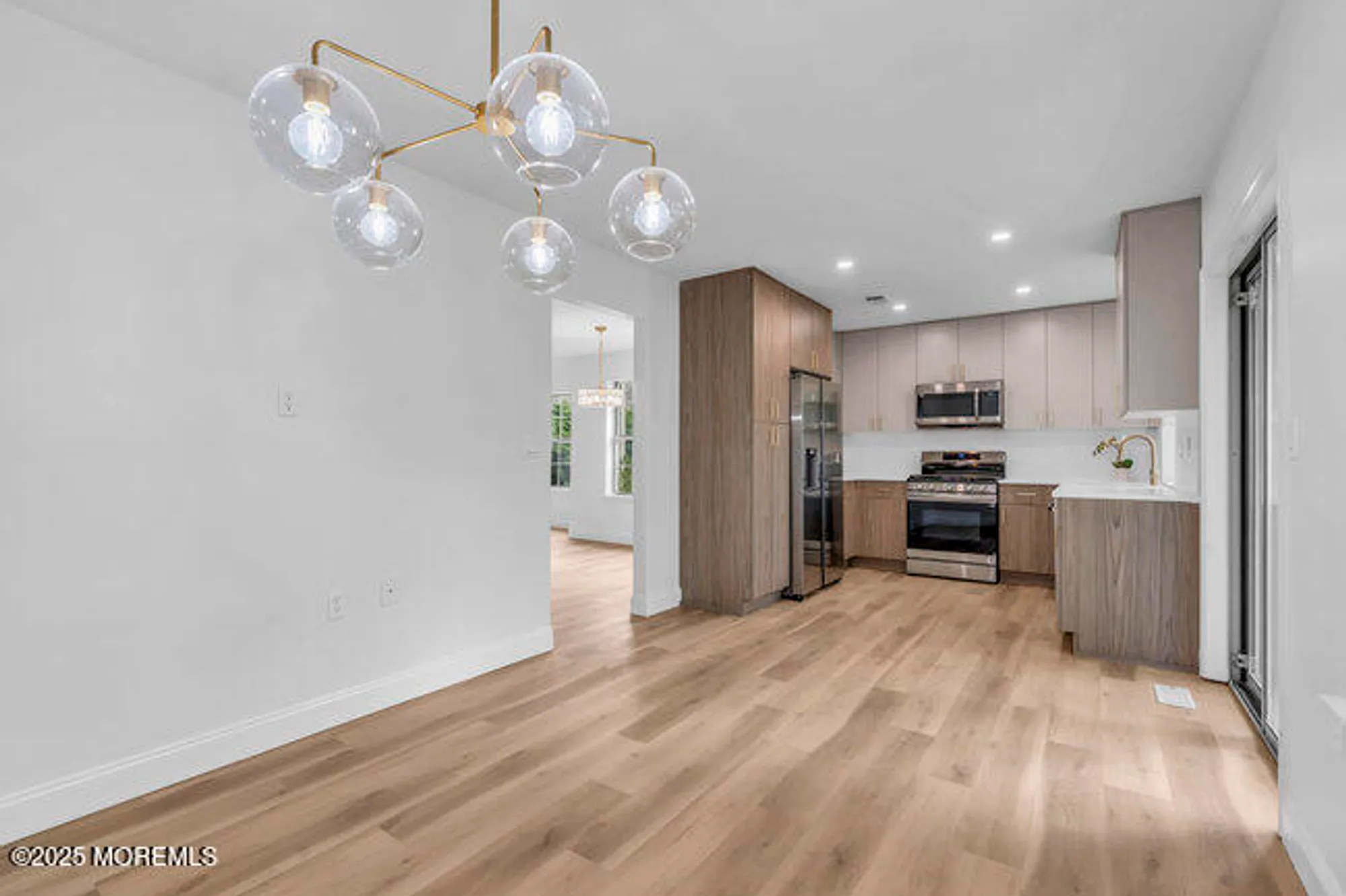 Property Slideshow image 7 of 19 | 11 sedgwick sq, Jackson, NJ, 08527