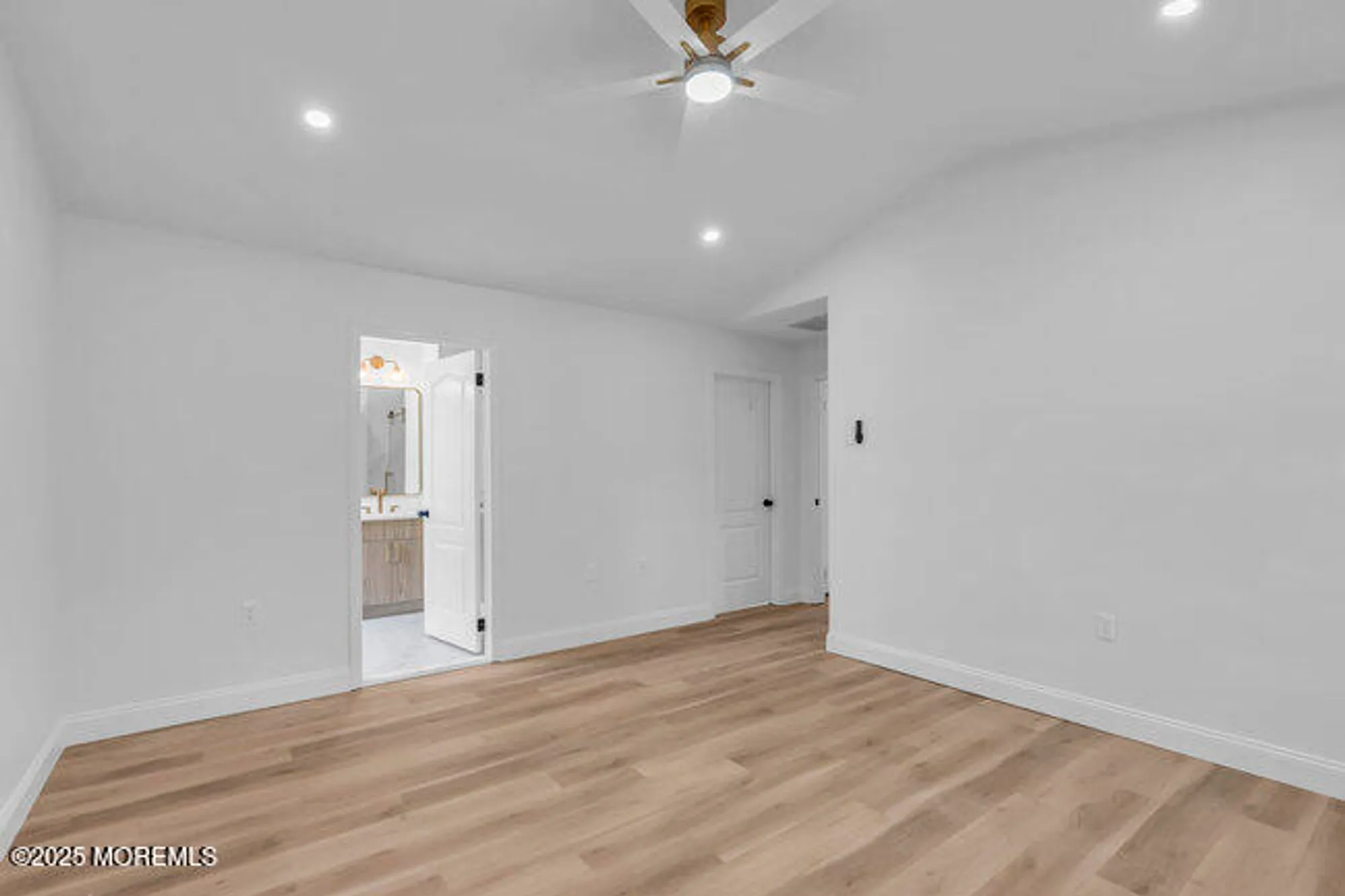 Property Slideshow image 12 of 19 | 11 sedgwick sq, Jackson, NJ, 08527