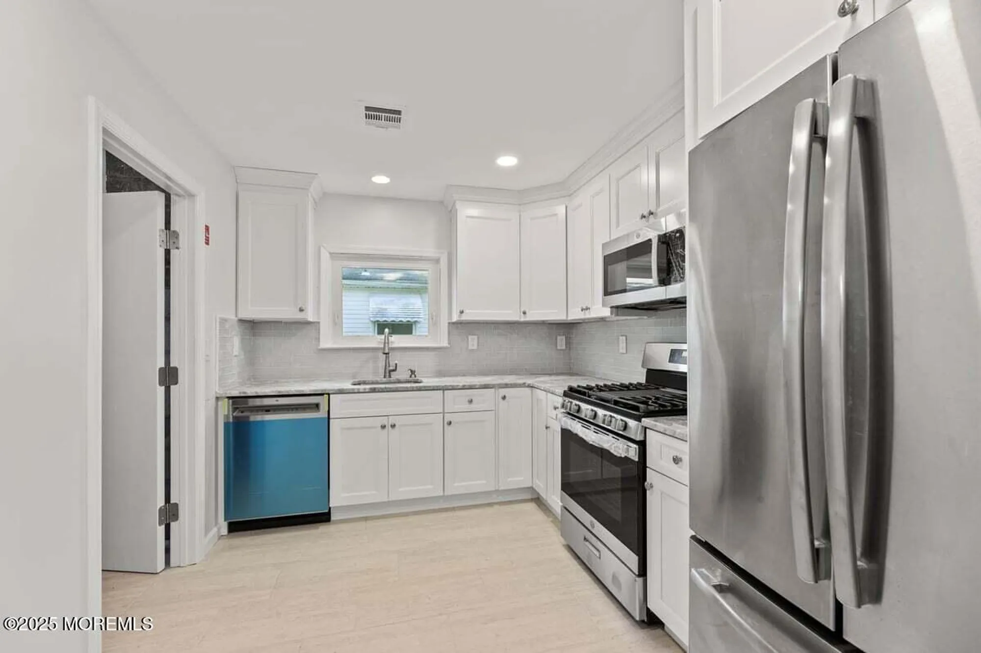 Property Slideshow image 12 of 40 | 254 port royal dr, Toms River, NJ, 08757