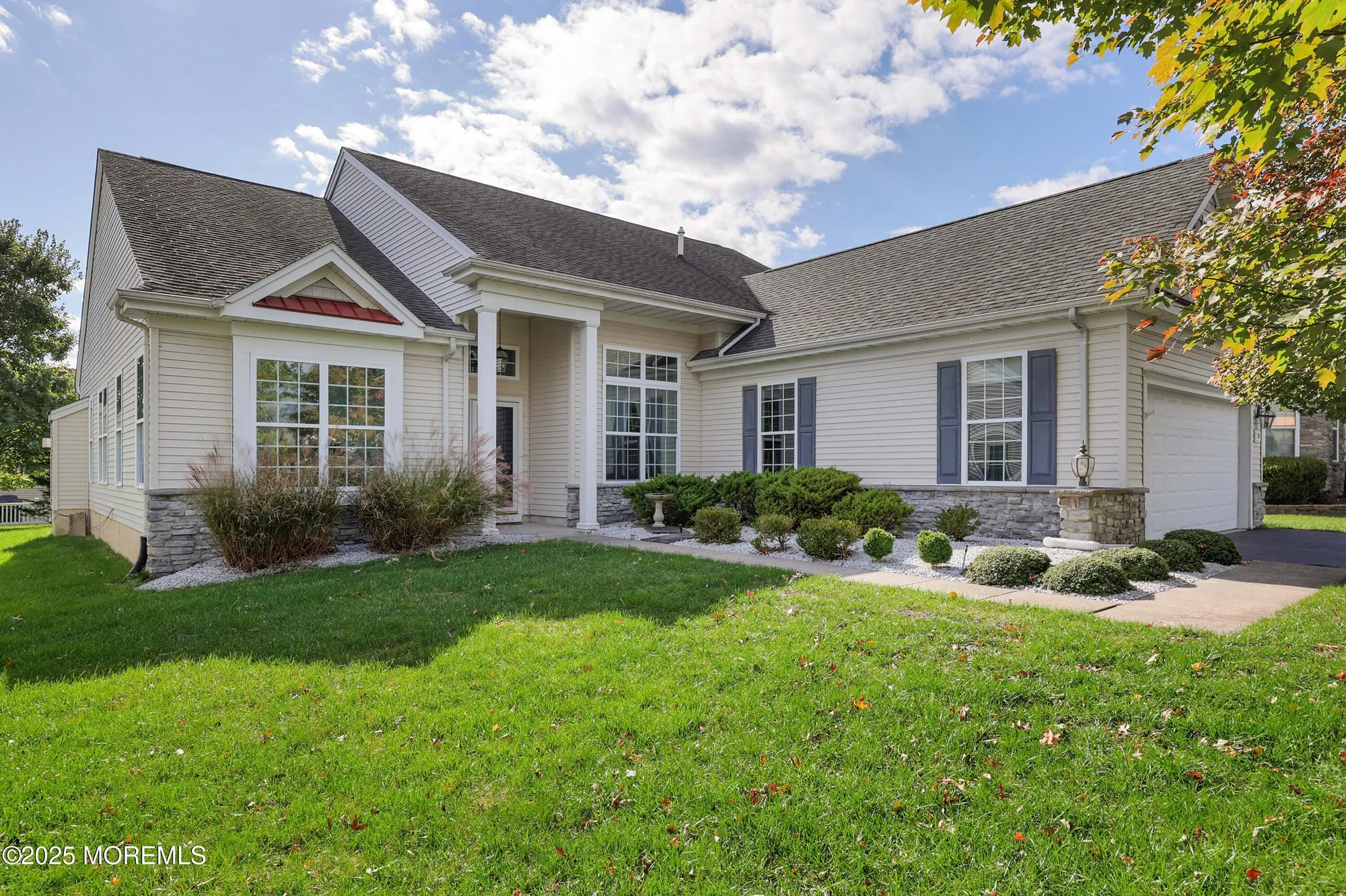 Property Slideshow image 1 of 47 | 28 passage ln, Barnegat, NJ, 08005