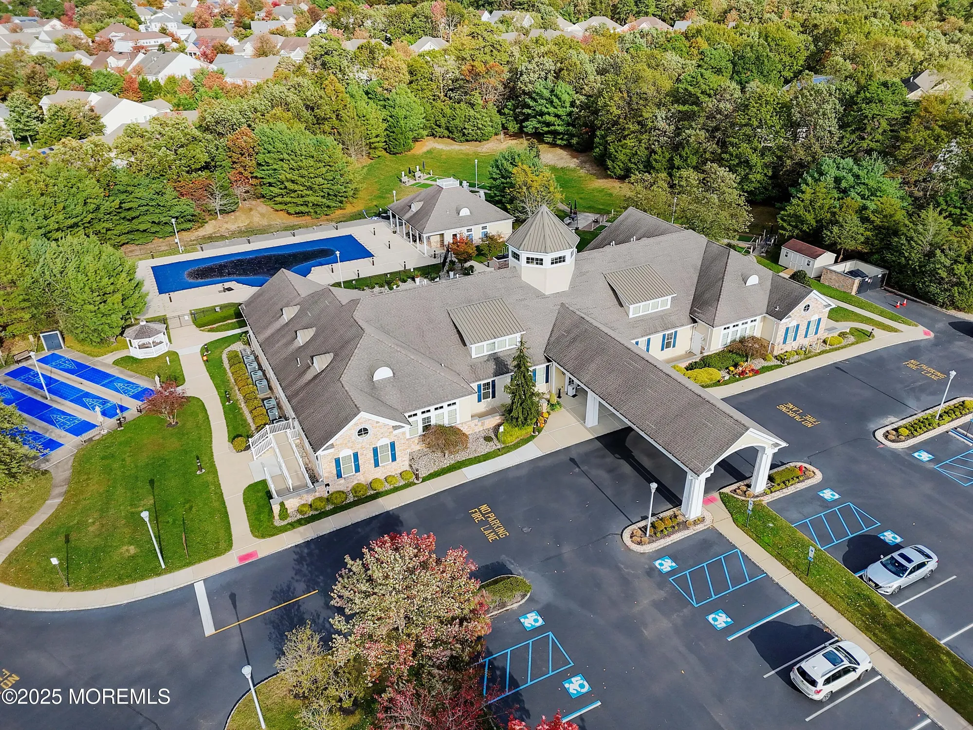 Property Slideshow image 46 of 47 | 28 passage ln, Barnegat, NJ, 08005