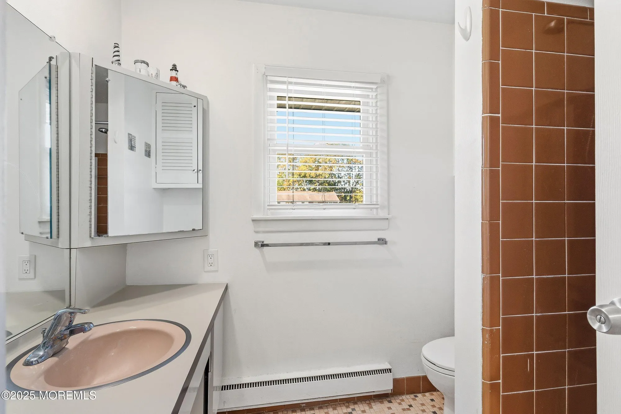 Property Slideshow image 10 of 29 | 44g cambridge ct # 2007, Lakewood, NJ, 08701