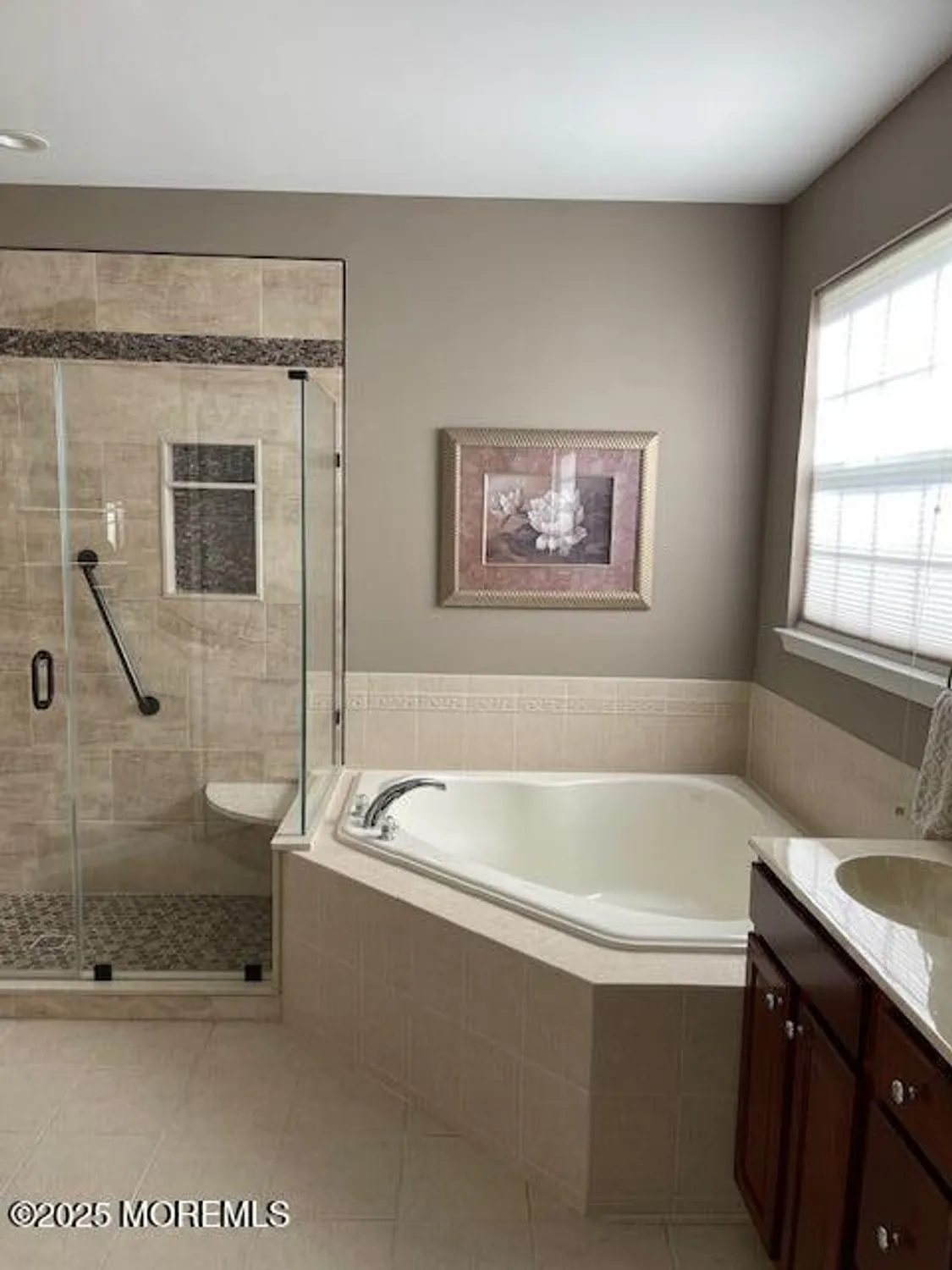 Property Slideshow image 10 of 13 | 14 cromwell ln, Jackson, NJ, 08527