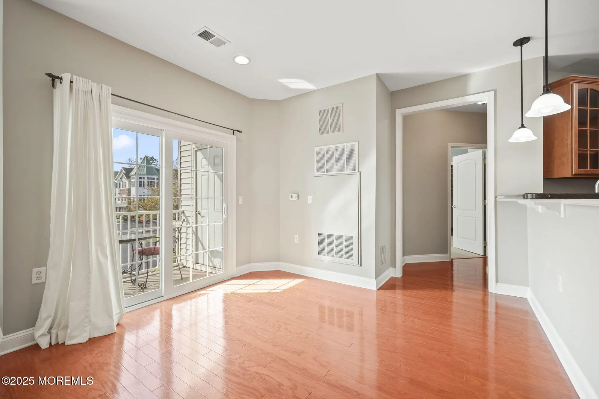 Property Slideshow image 5 of 39 | 3208 falston cir # 3208, Old Bridge, NJ, 08857