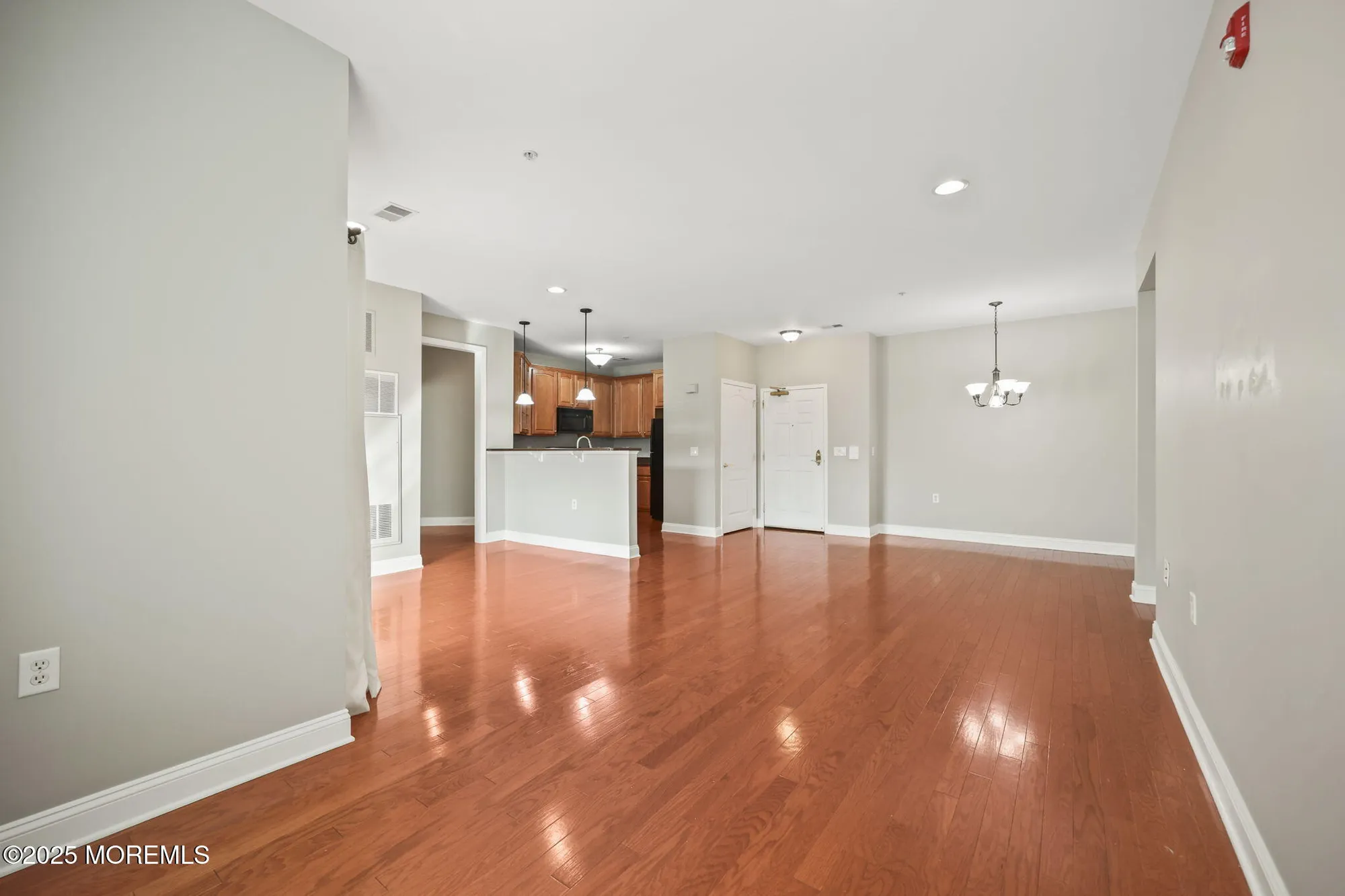 Property Slideshow image 7 of 39 | 3208 falston cir # 3208, Old Bridge, NJ, 08857