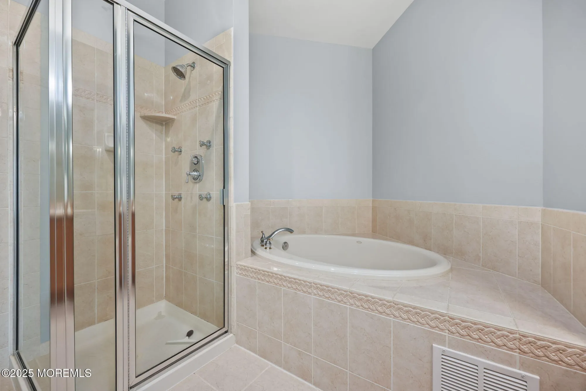 Property Slideshow image 20 of 39 | 3208 falston cir # 3208, Old Bridge, NJ, 08857
