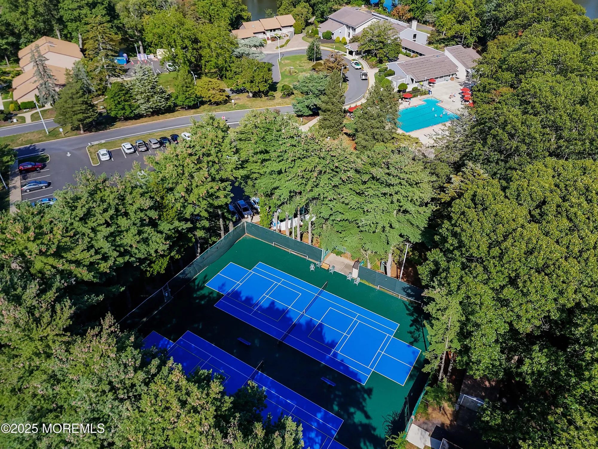 Property Slideshow image 32 of 38 | 109 lexington ct, Red Bank, NJ, 07701