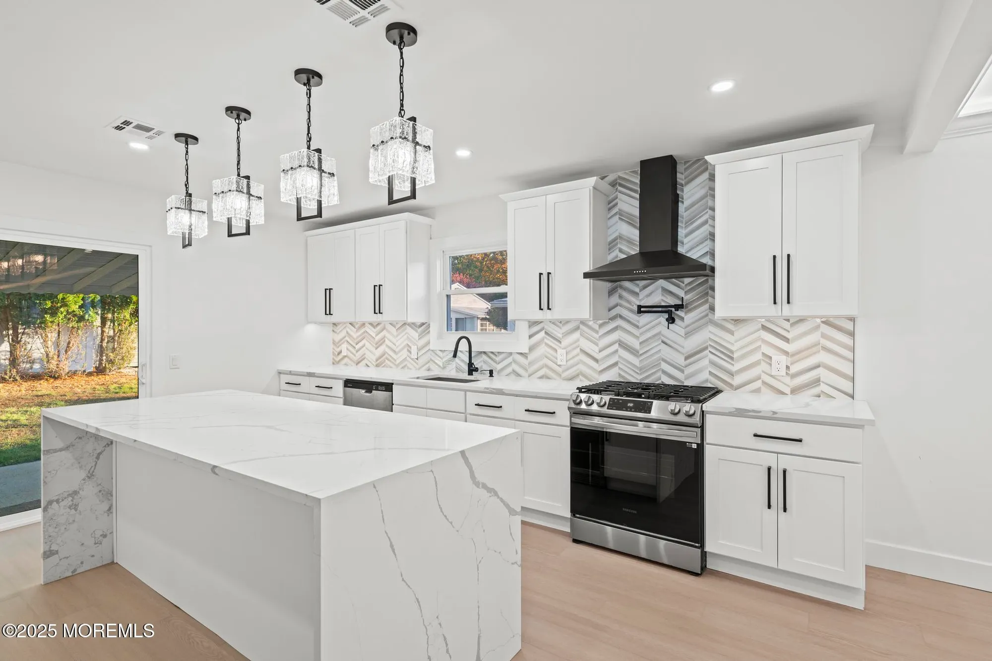 Property Slideshow image 8 of 17 | 5 purnell st, Toms River, NJ, 08757