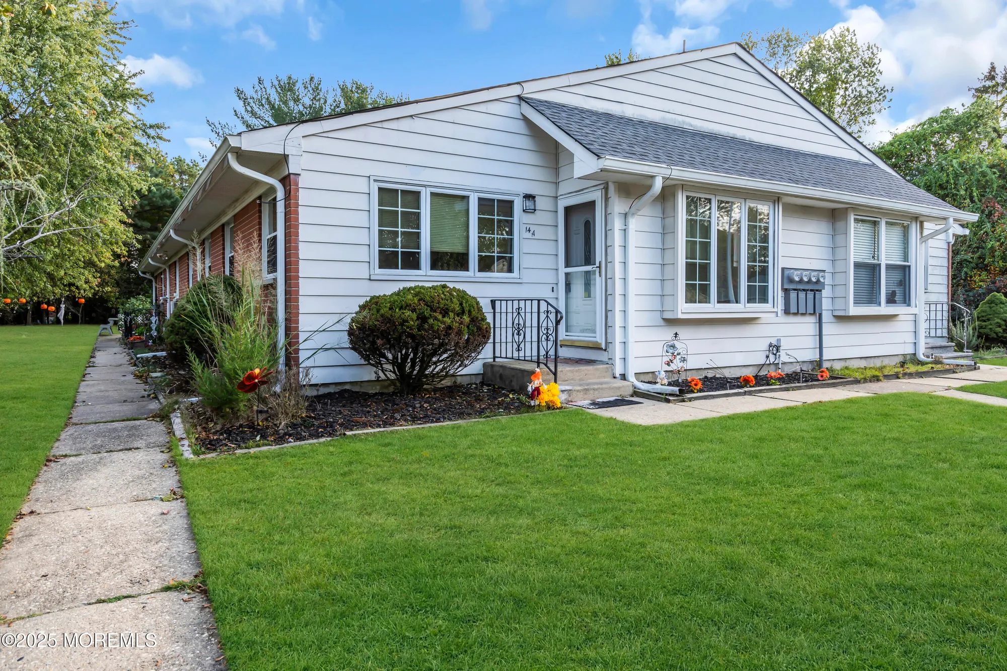 Property Slideshow image 20 of 29 | 14 betsy ross ln a, Whiting, NJ, 08759