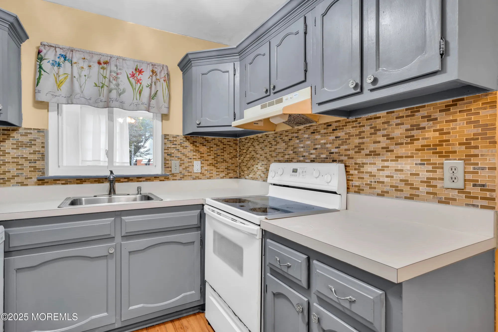 Property Slideshow image 12 of 29 | 14 betsy ross ln a, Whiting, NJ, 08759