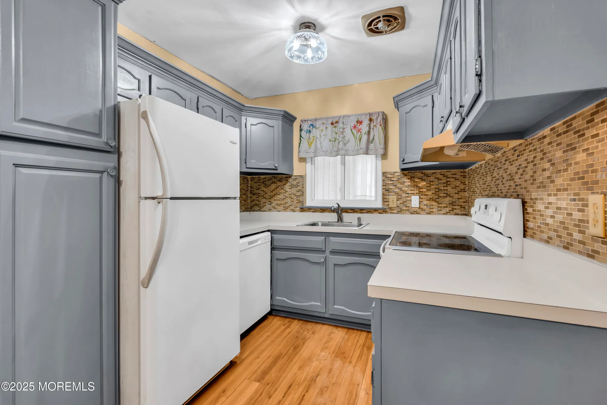 Property Slideshow image 10 of 29 | 14 betsy ross ln a, Whiting, NJ, 08759