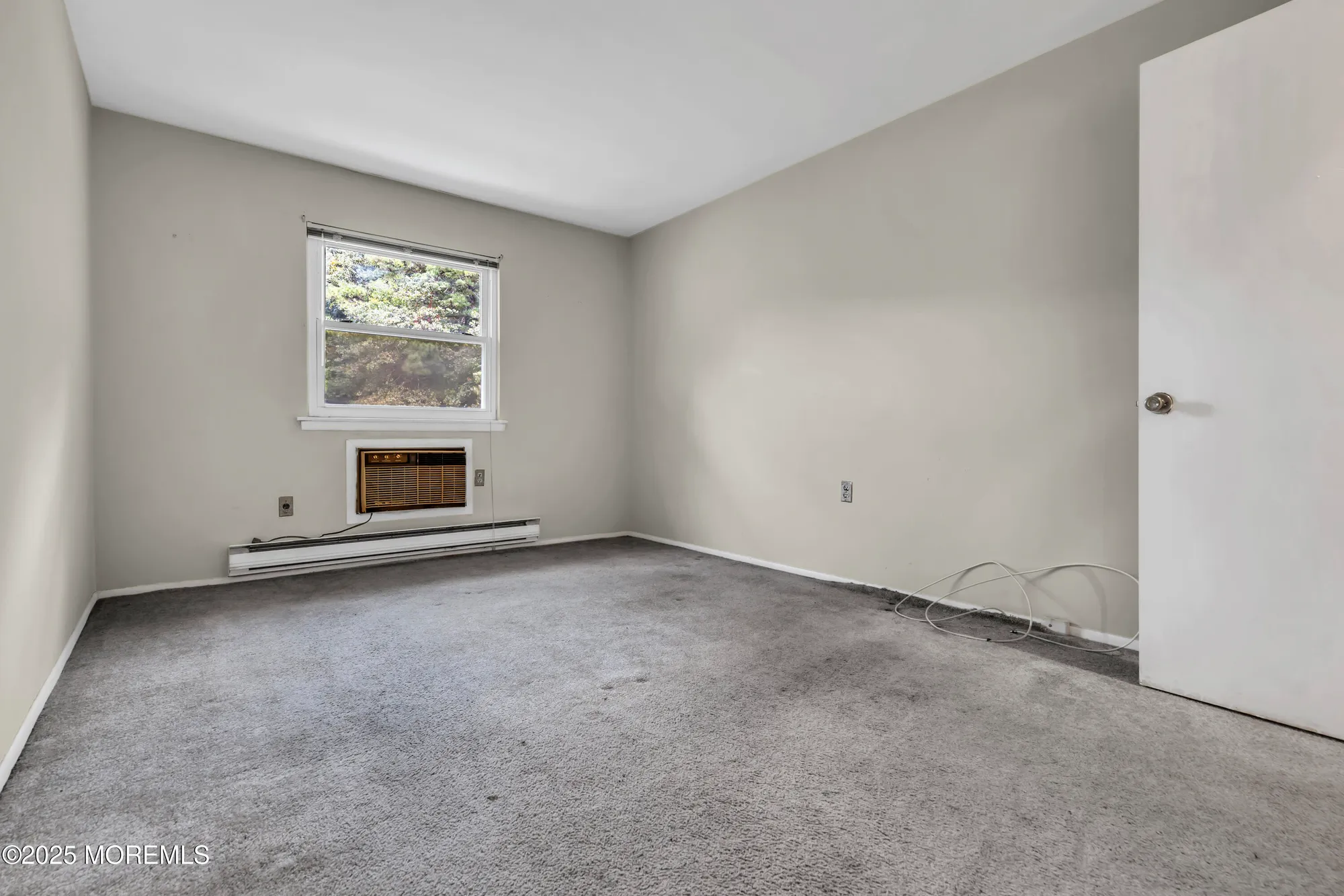 Property Slideshow image 15 of 29 | 14 betsy ross ln a, Whiting, NJ, 08759