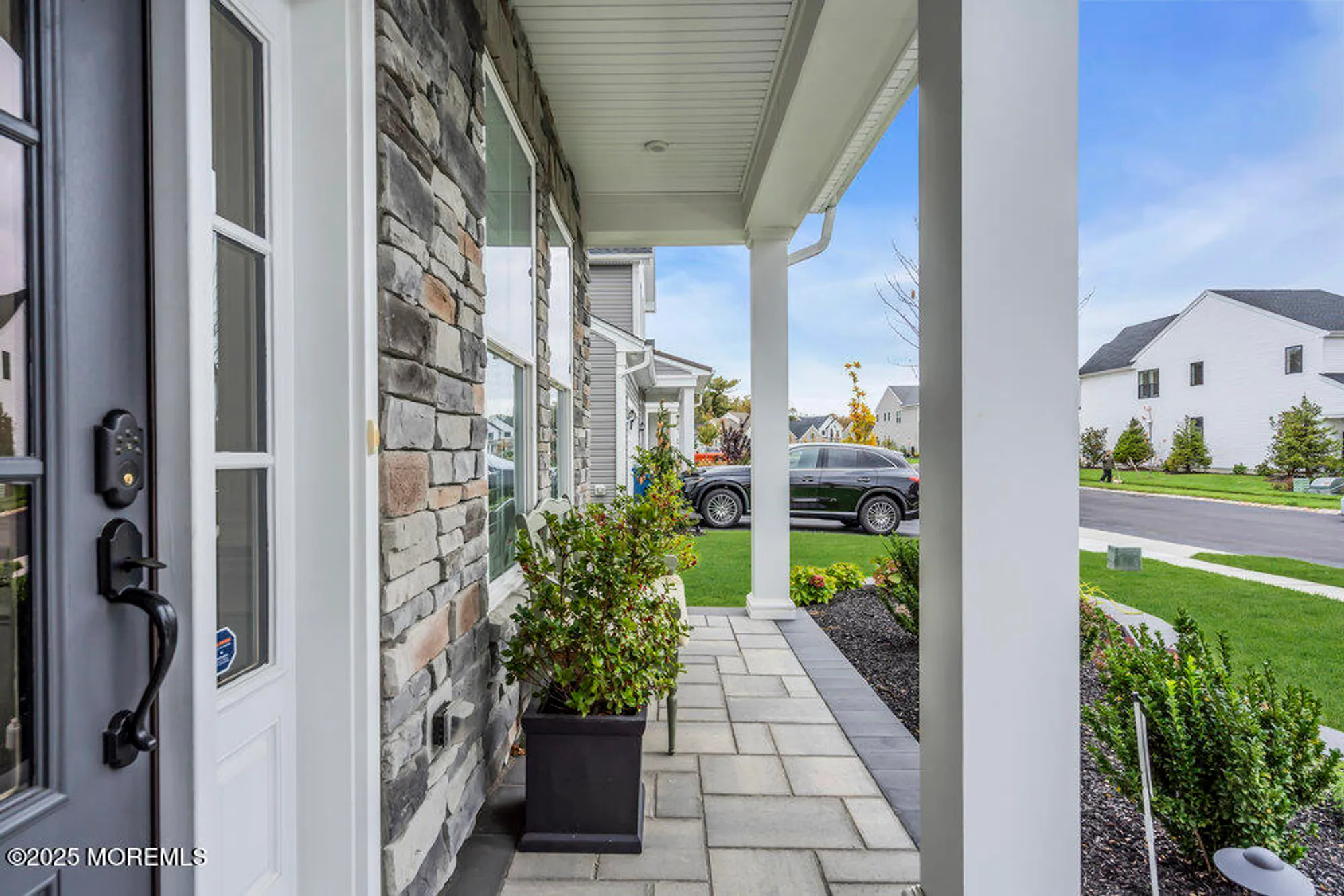Property Slideshow image 4 of 111 | 106 grandview cir, Farmingdale, NJ, 07727