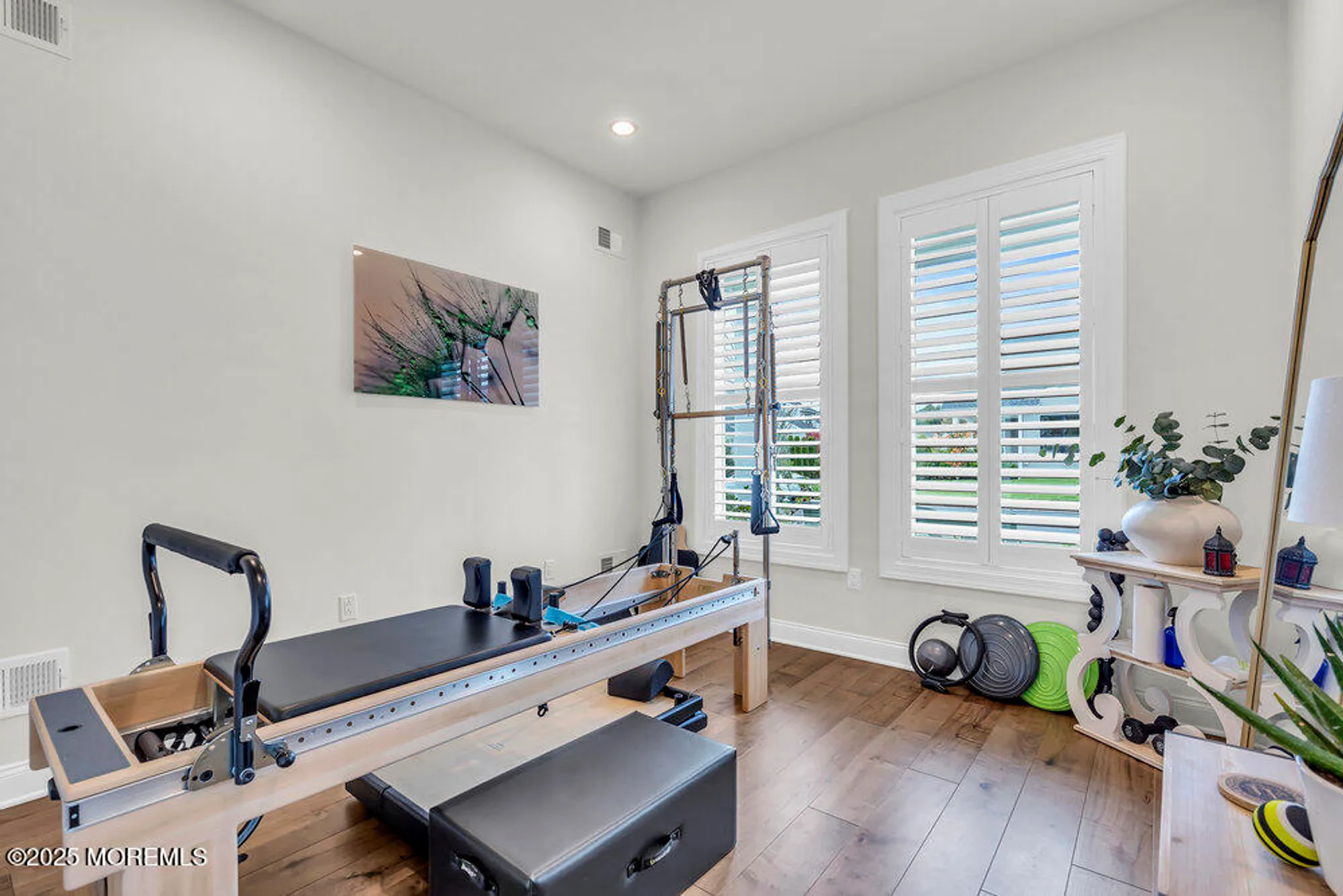 Property Slideshow image 54 of 111 | 106 grandview cir, Farmingdale, NJ, 07727