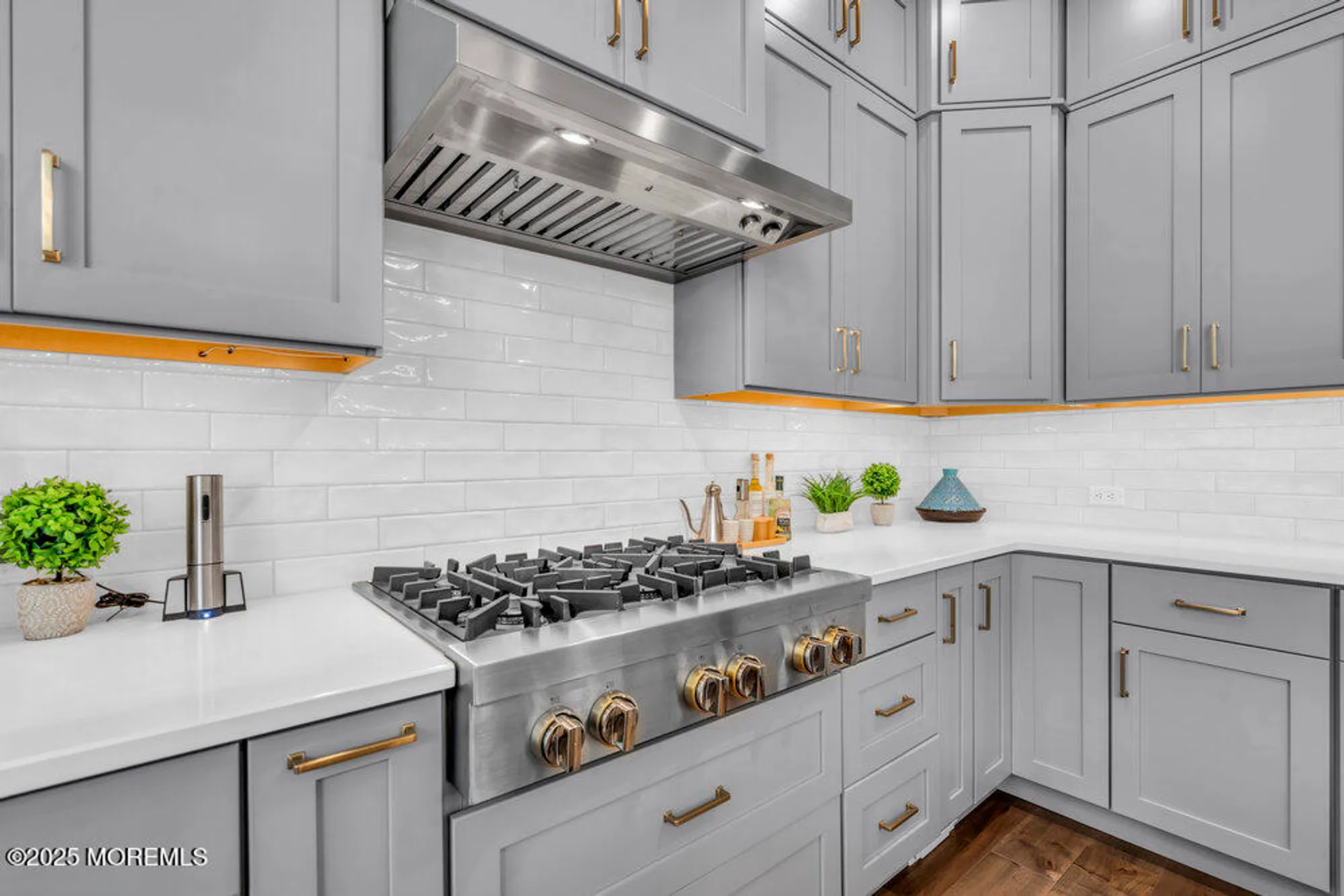 Property Slideshow image 28 of 111 | 106 grandview cir, Farmingdale, NJ, 07727