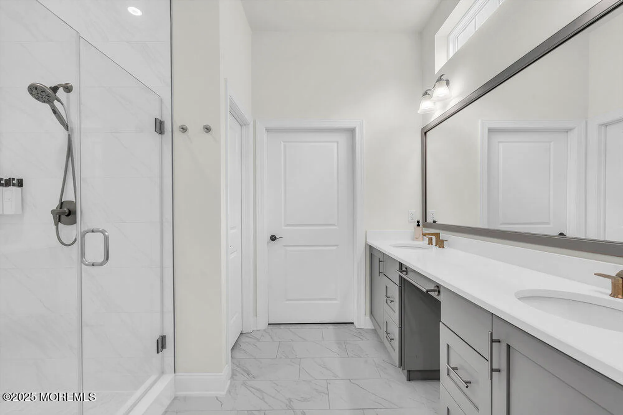 Property Slideshow image 50 of 111 | 106 grandview cir, Farmingdale, NJ, 07727