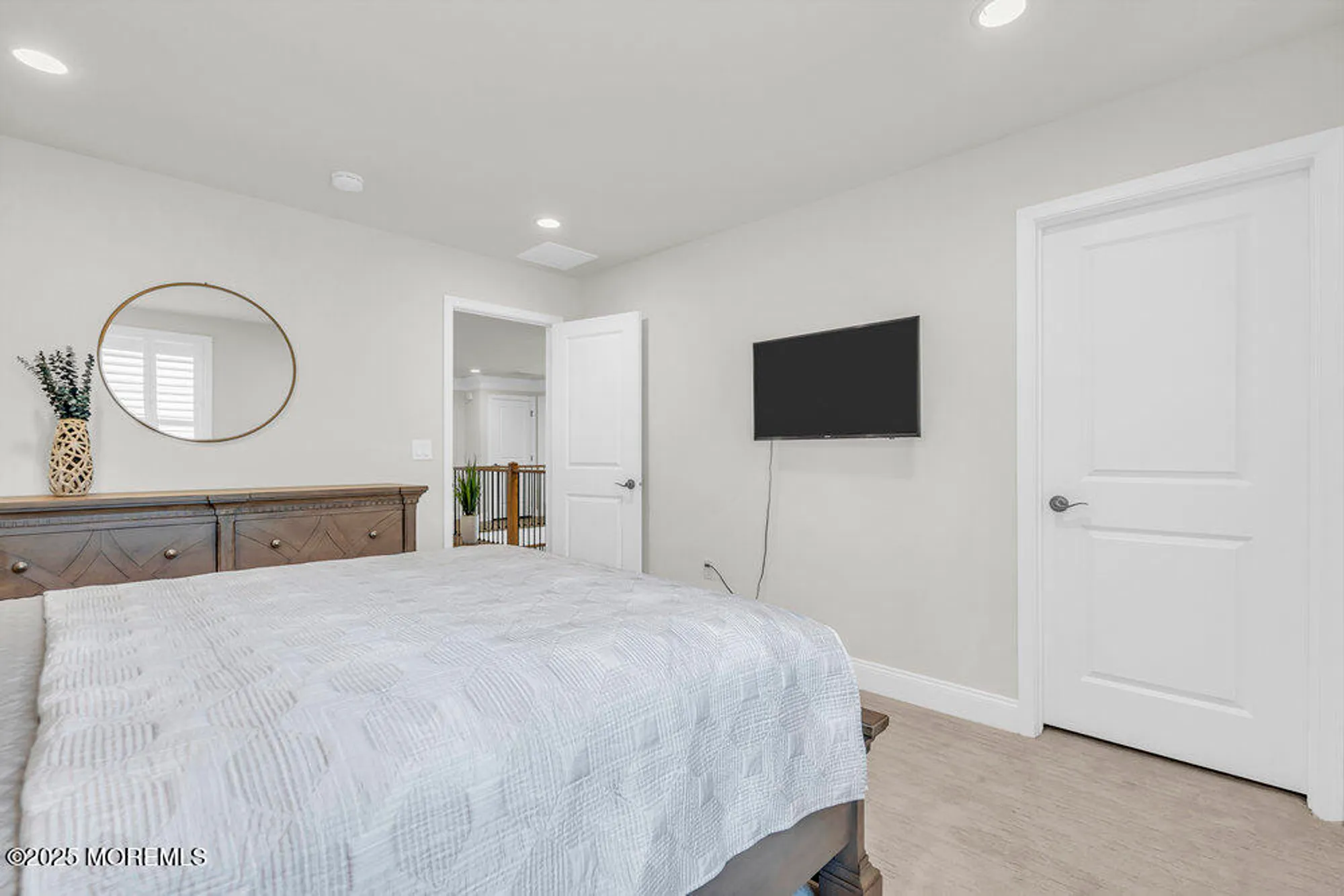Property Slideshow image 69 of 111 | 106 grandview cir, Farmingdale, NJ, 07727