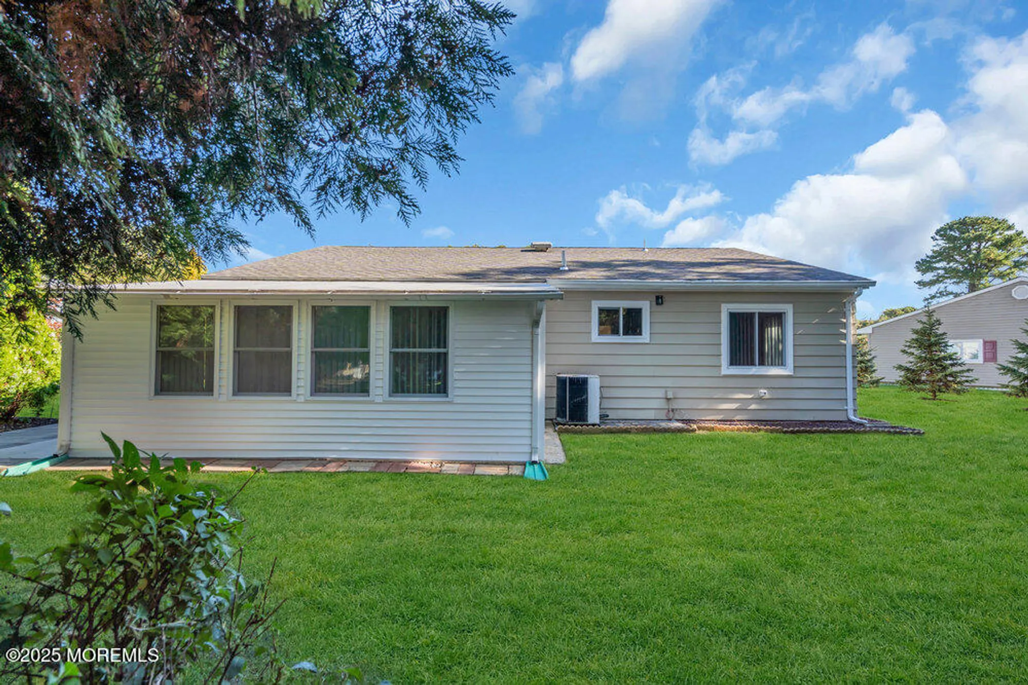 Property Slideshow image 25 of 27 | 11 vermont way, Whiting, NJ, 08759