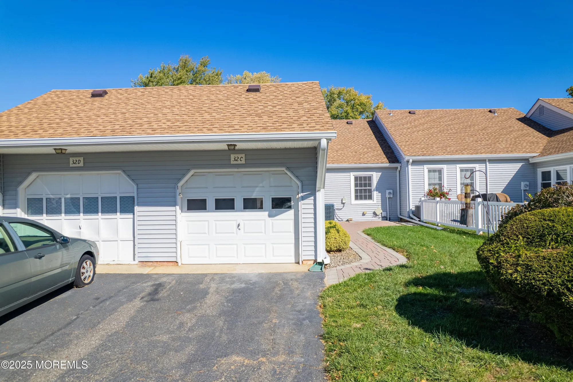 Property Slideshow image 4 of 15 | 32 plaza de las lobos c, Freehold, NJ, 07728