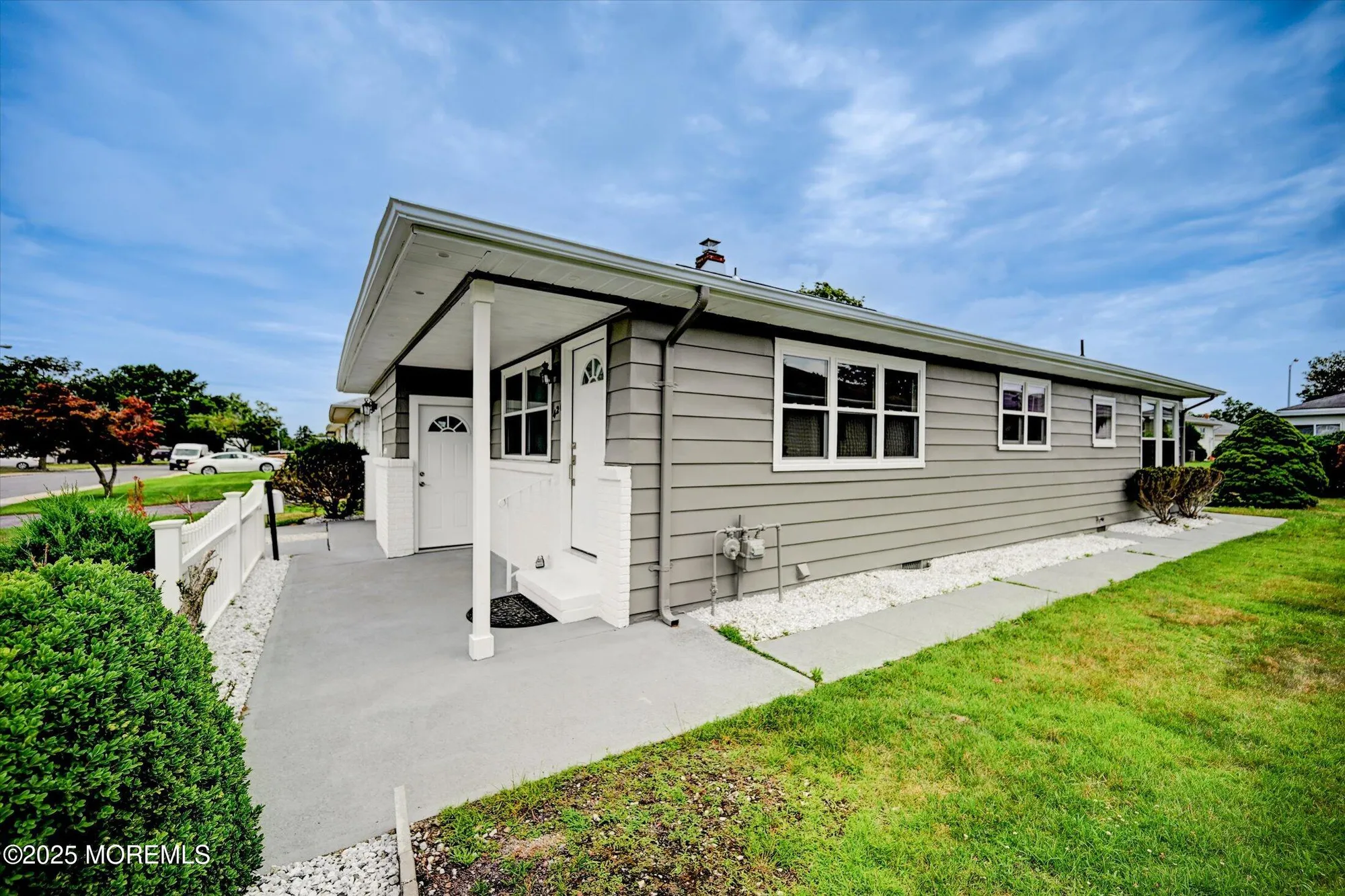 Property Slideshow image 6 of 41 | 426 saint thomas dr, Toms River, NJ, 08757