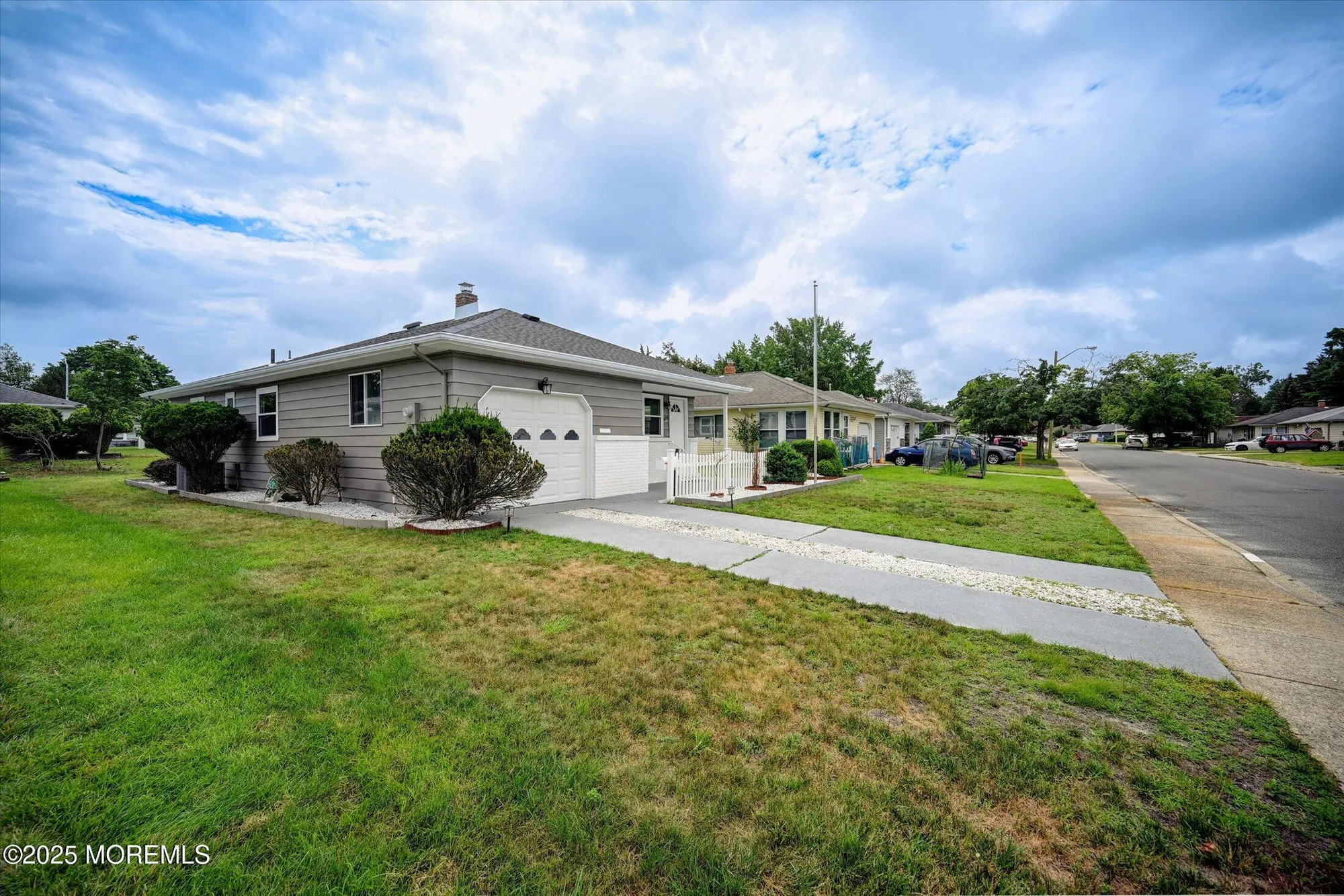 Property Slideshow image 7 of 41 | 426 saint thomas dr, Toms River, NJ, 08757