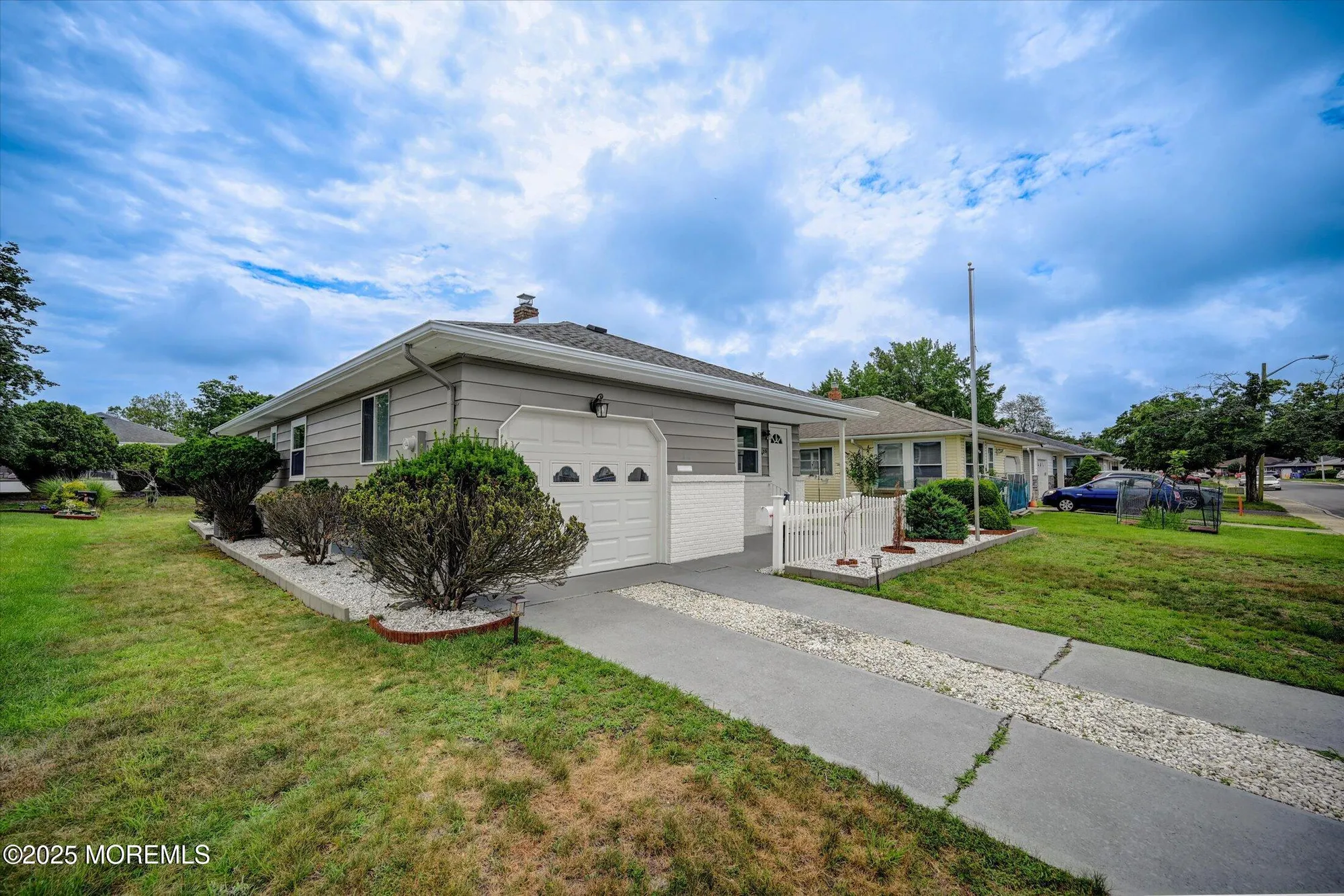 Property Slideshow image 8 of 41 | 426 saint thomas dr, Toms River, NJ, 08757