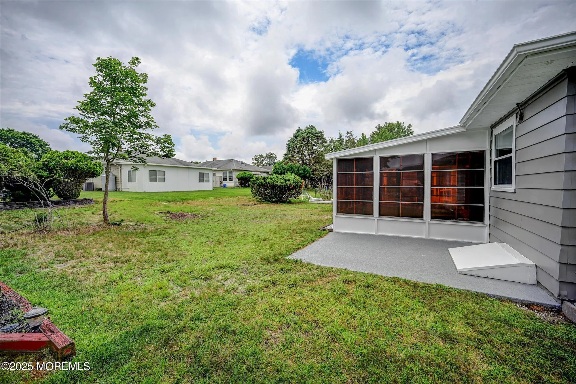 Property Slideshow image 10 of 41 | 426 saint thomas dr, Toms River, NJ, 08757