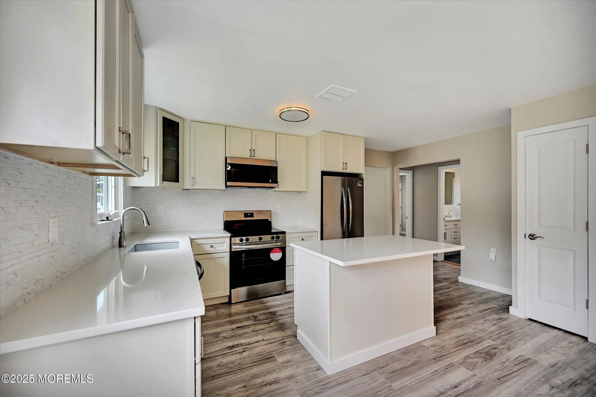 Property Slideshow image 24 of 41 | 426 saint thomas dr, Toms River, NJ, 08757