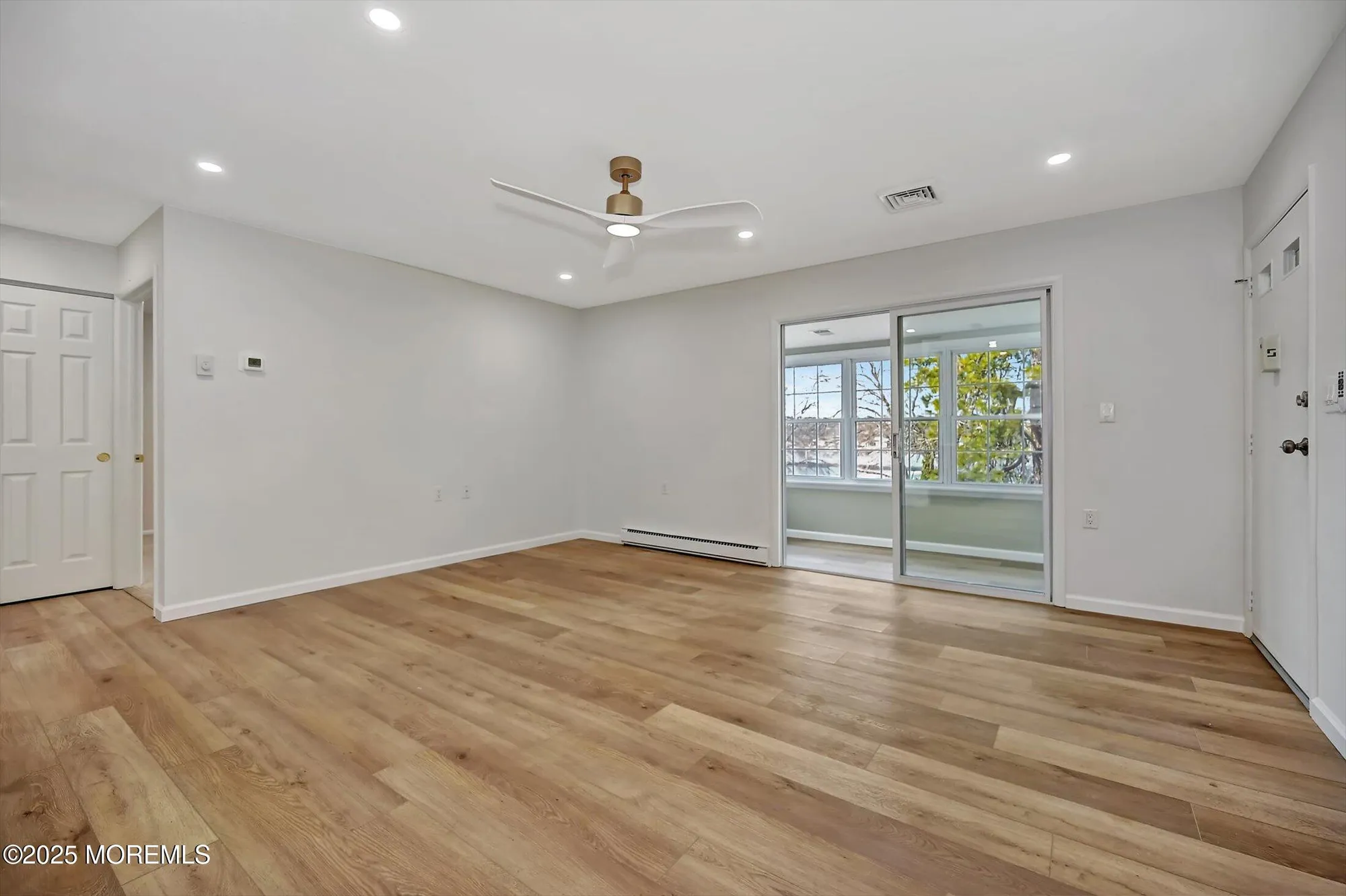 Property Slideshow image 10 of 25 | 43k cambridge ct, Lakewood, NJ, 08701