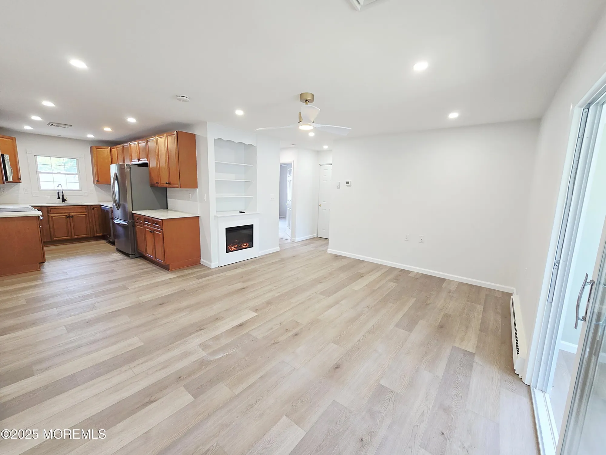 Property Slideshow image 6 of 25 | 43k cambridge ct, Lakewood, NJ, 08701
