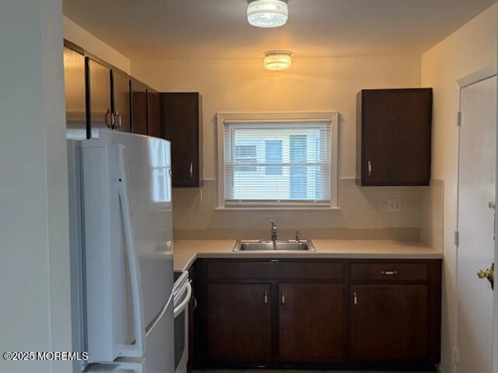 Property Slideshow image 4 of 14 | 265 charlotteville dr, Toms River, NJ, 08757