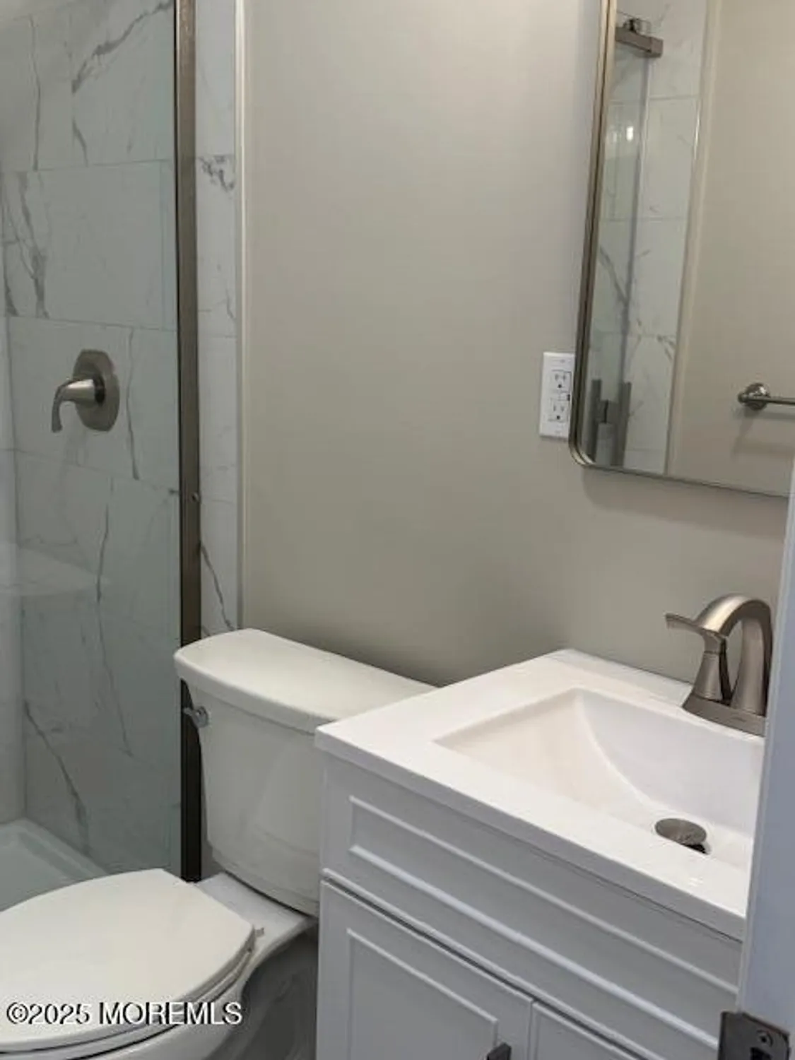 Property Slideshow image 8 of 14 | 265 charlotteville dr, Toms River, NJ, 08757